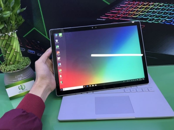 Surface vừa là máy tính bảng vừa là laptop