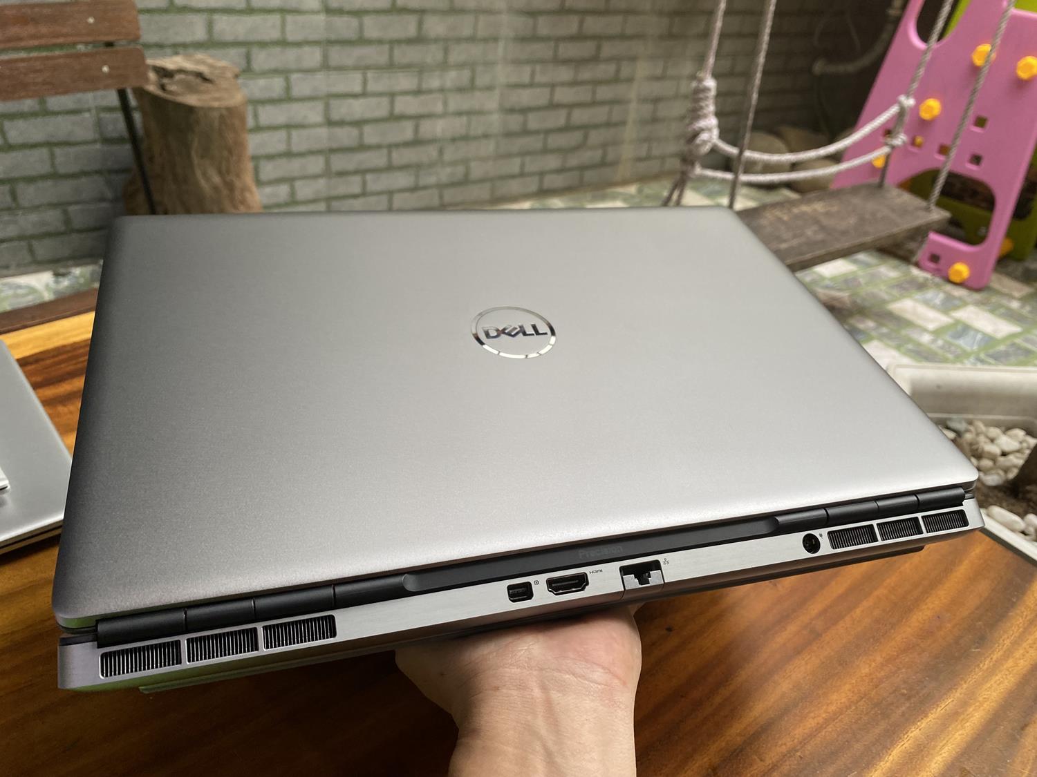 Dell Precision 7550, i7 10850H, RTX5000, 15,6in FHD, 99% - Laptop Cũ Giá Rẻ  Triều Phát