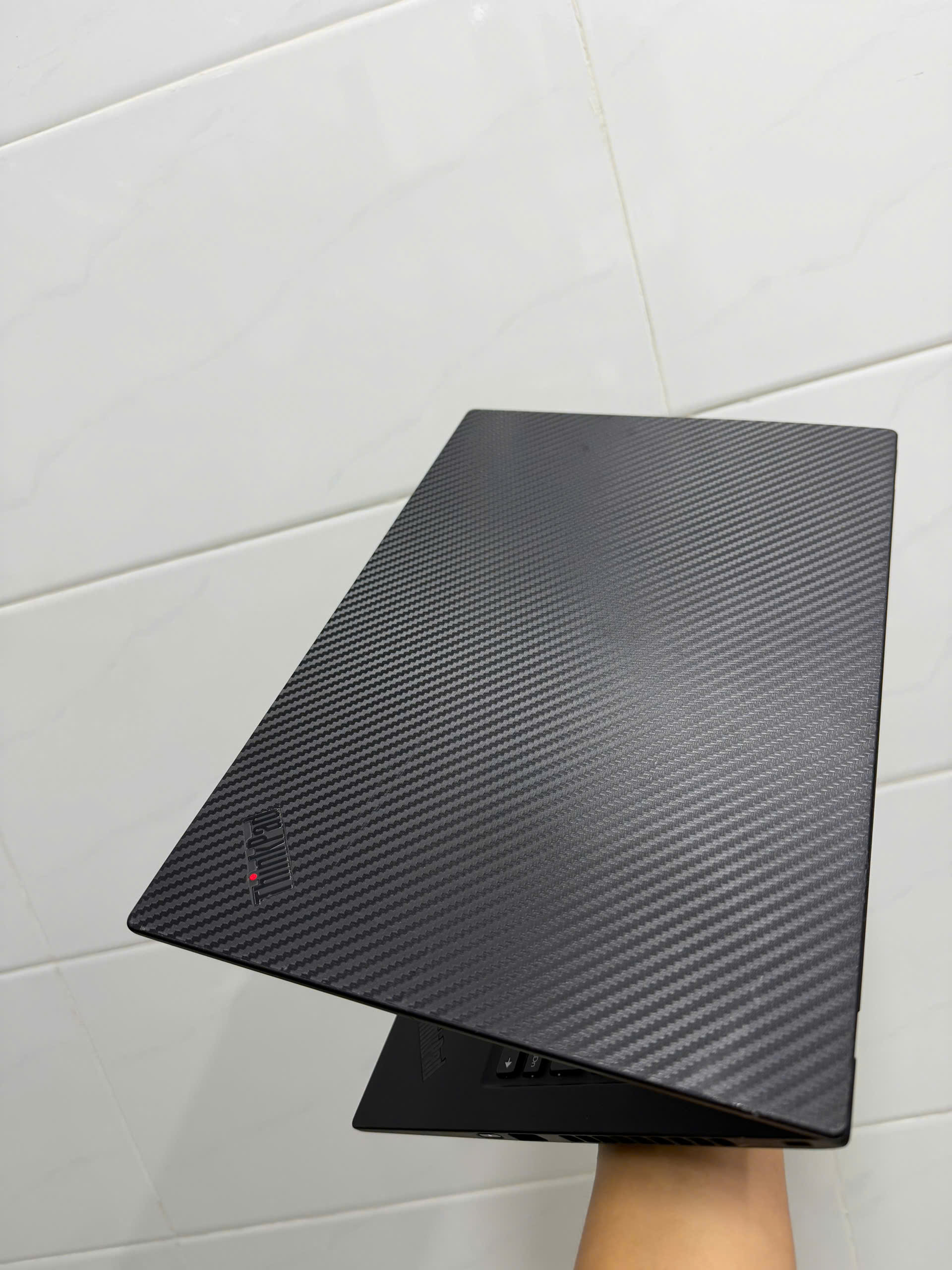 Thinkpad X1 carbon gen 8, core i5 10310u, ram 16G, 256G