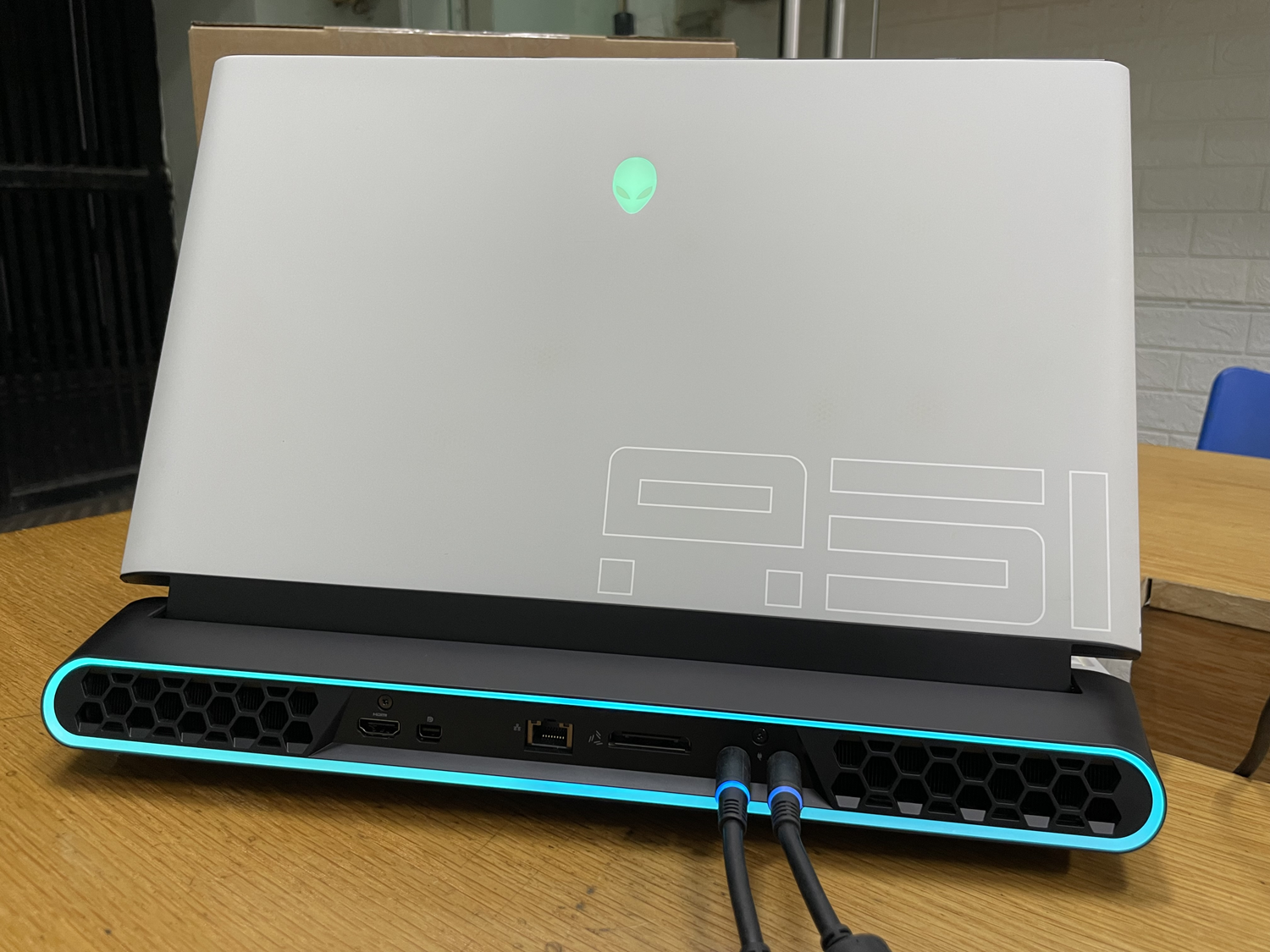 Dell Alienware Area 51M, core i9 9900, Nvida RTX 2080 - Laptop Cũ Giá Rẻ  Triều Phát