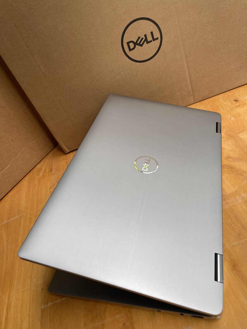Dell Latitude 9520, i7 11th 1185G7, 16G, 512G, 15in touch X360
