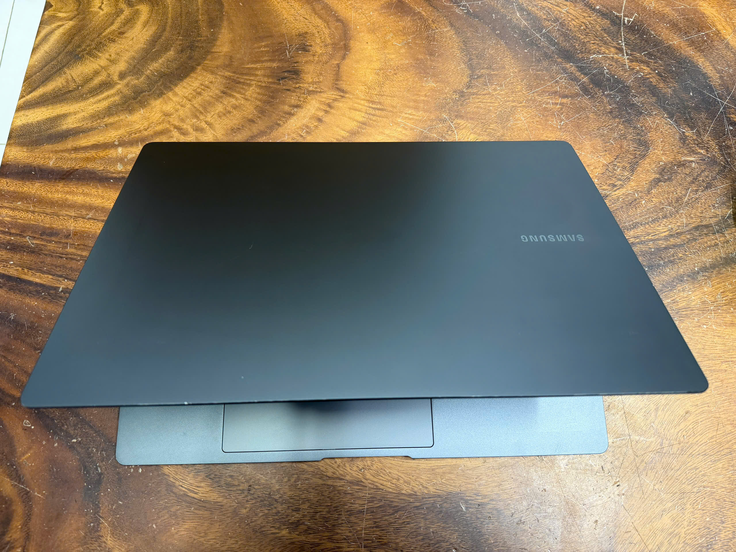 Samsung Galaxy Book3 Pro Np960xfg (2)