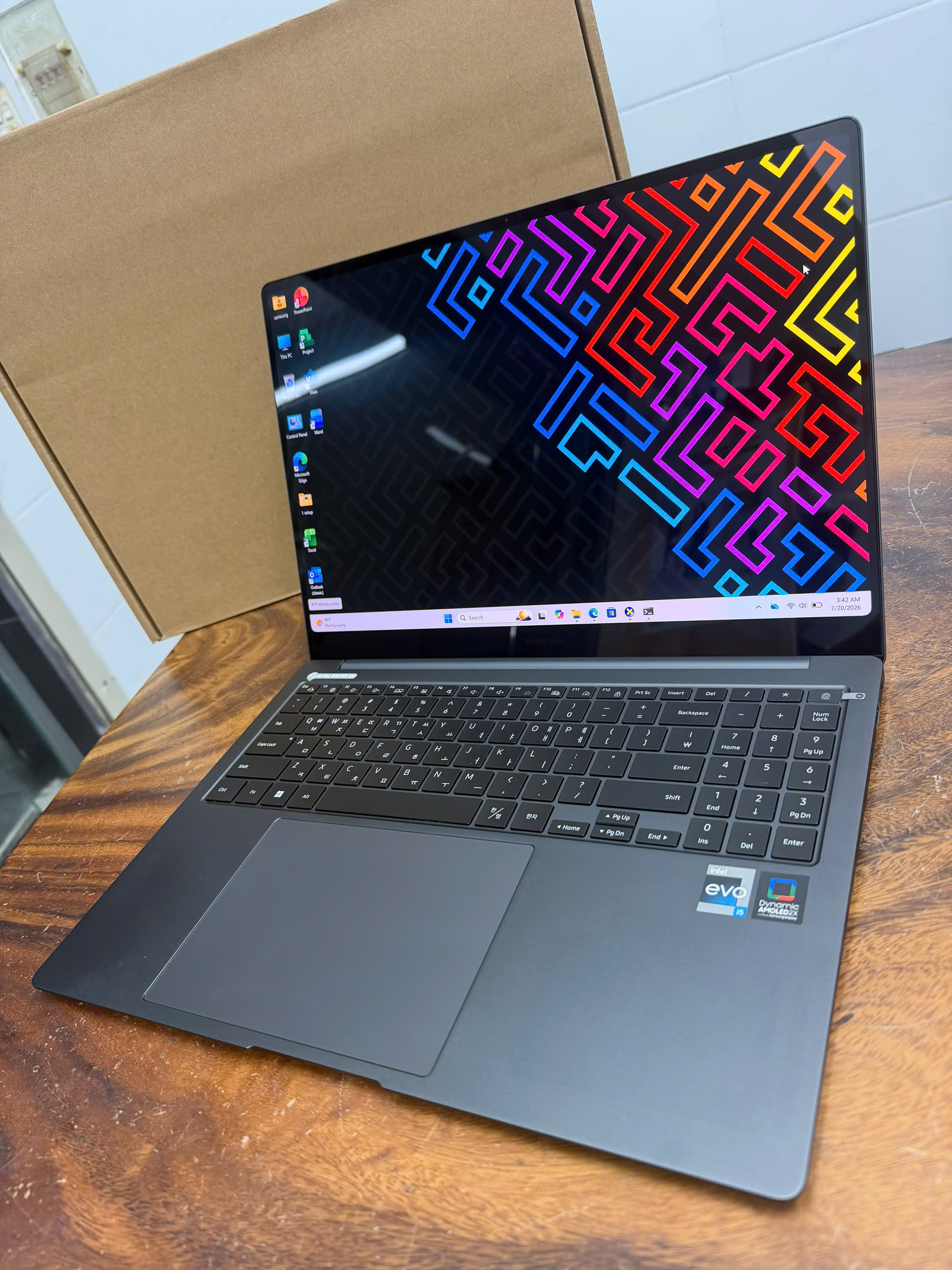 Samsung Galaxy Book3 Pro Np960xfg (4)