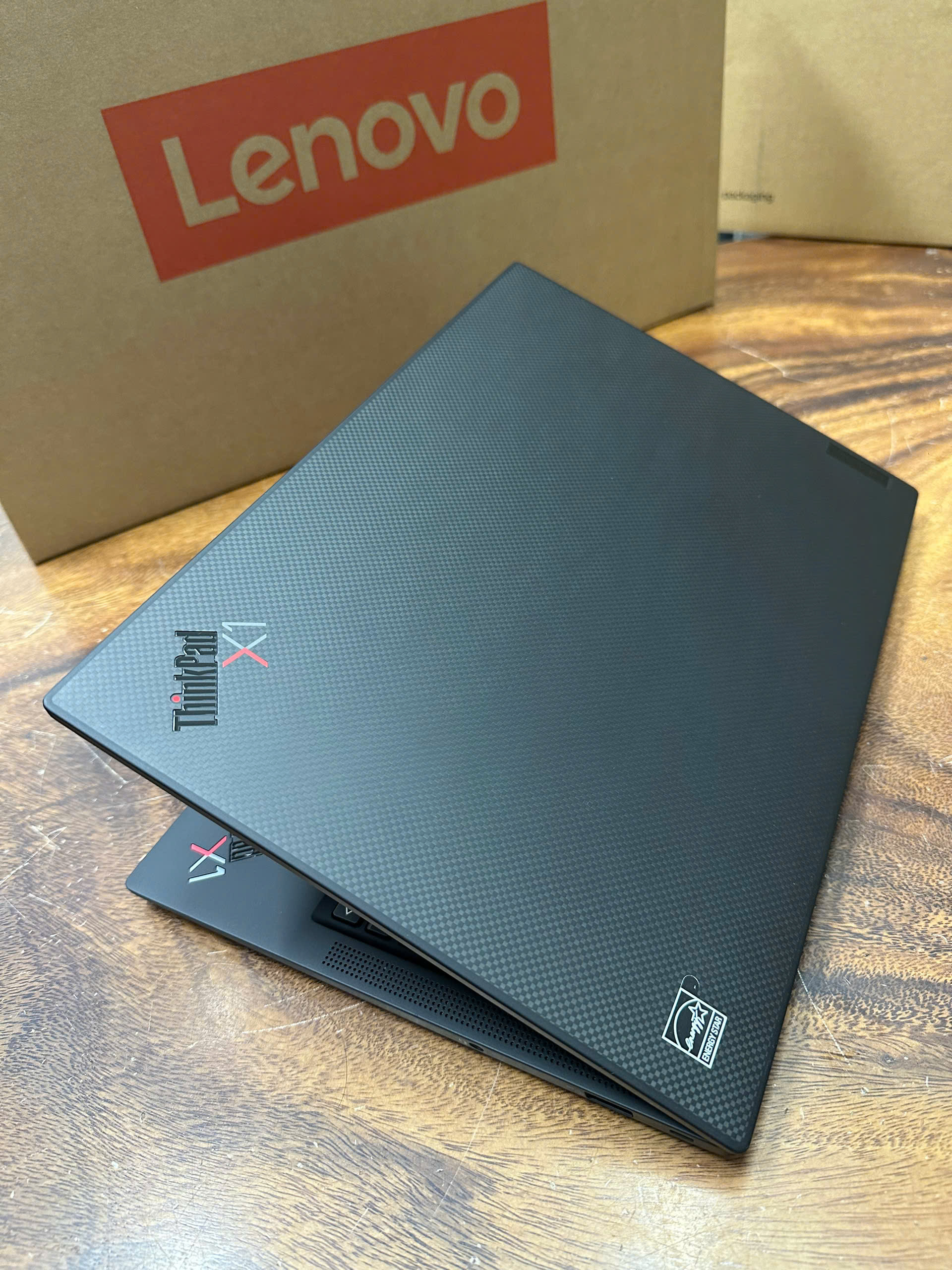 Thinkpad X1 Carbon Gen 10 4k(5)