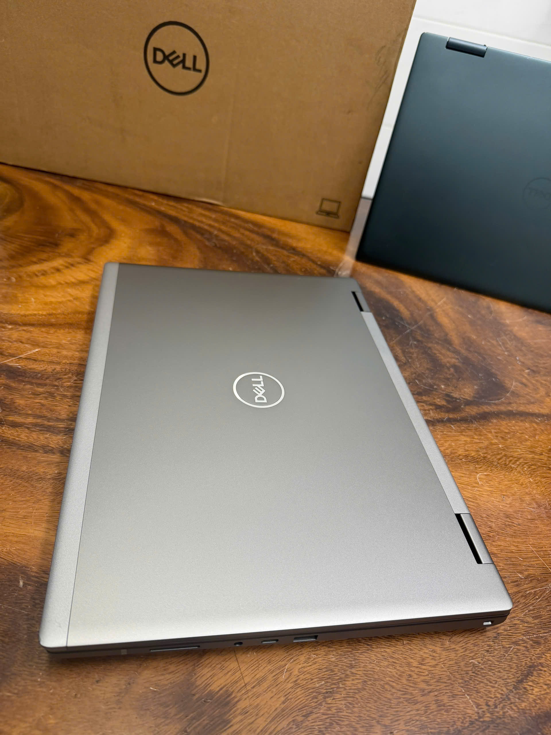 Dell Precision 7680 Rtx3500 (1)