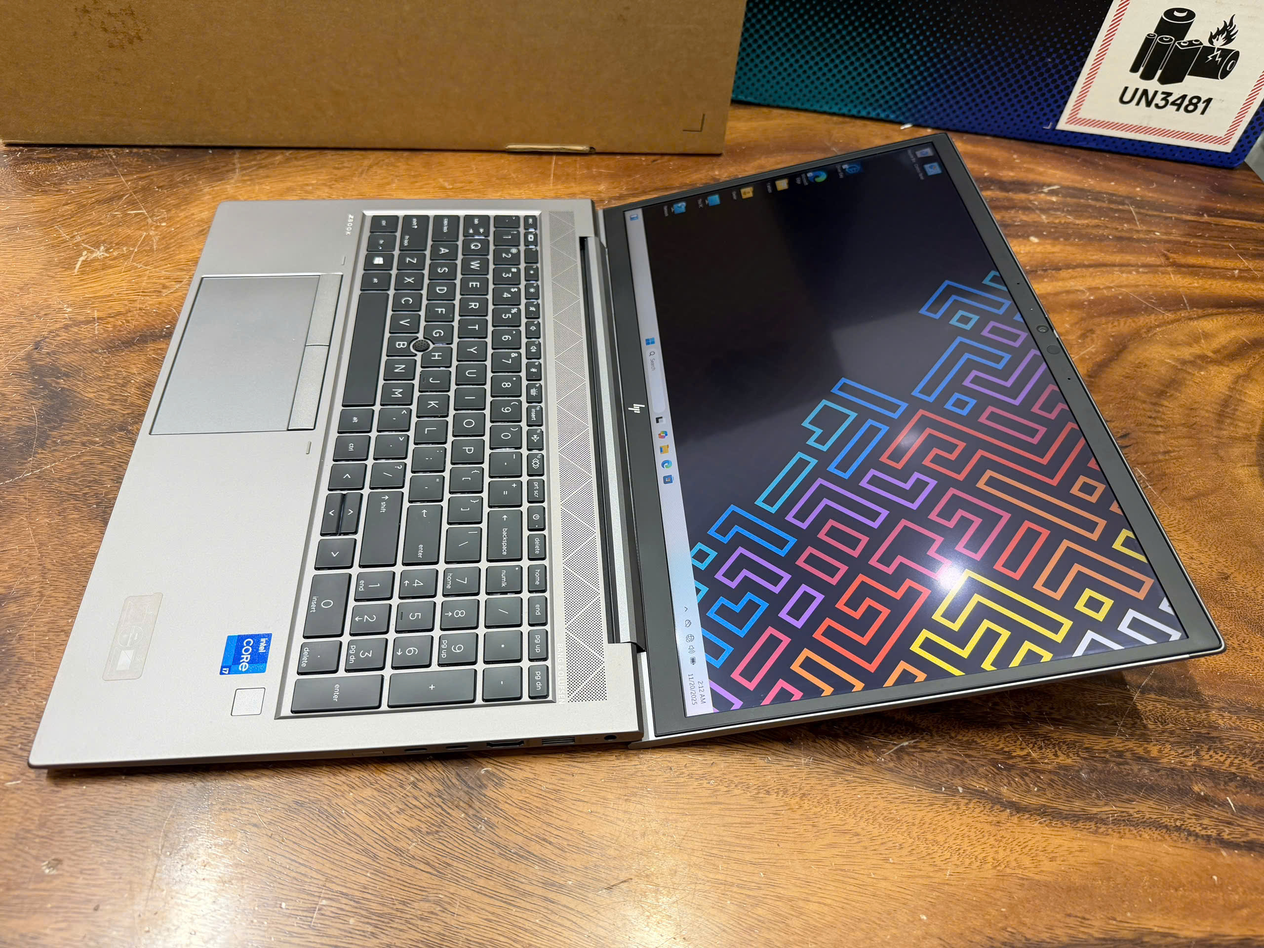 Hp Zbook Firefly 15 G8 Core I7 (2)