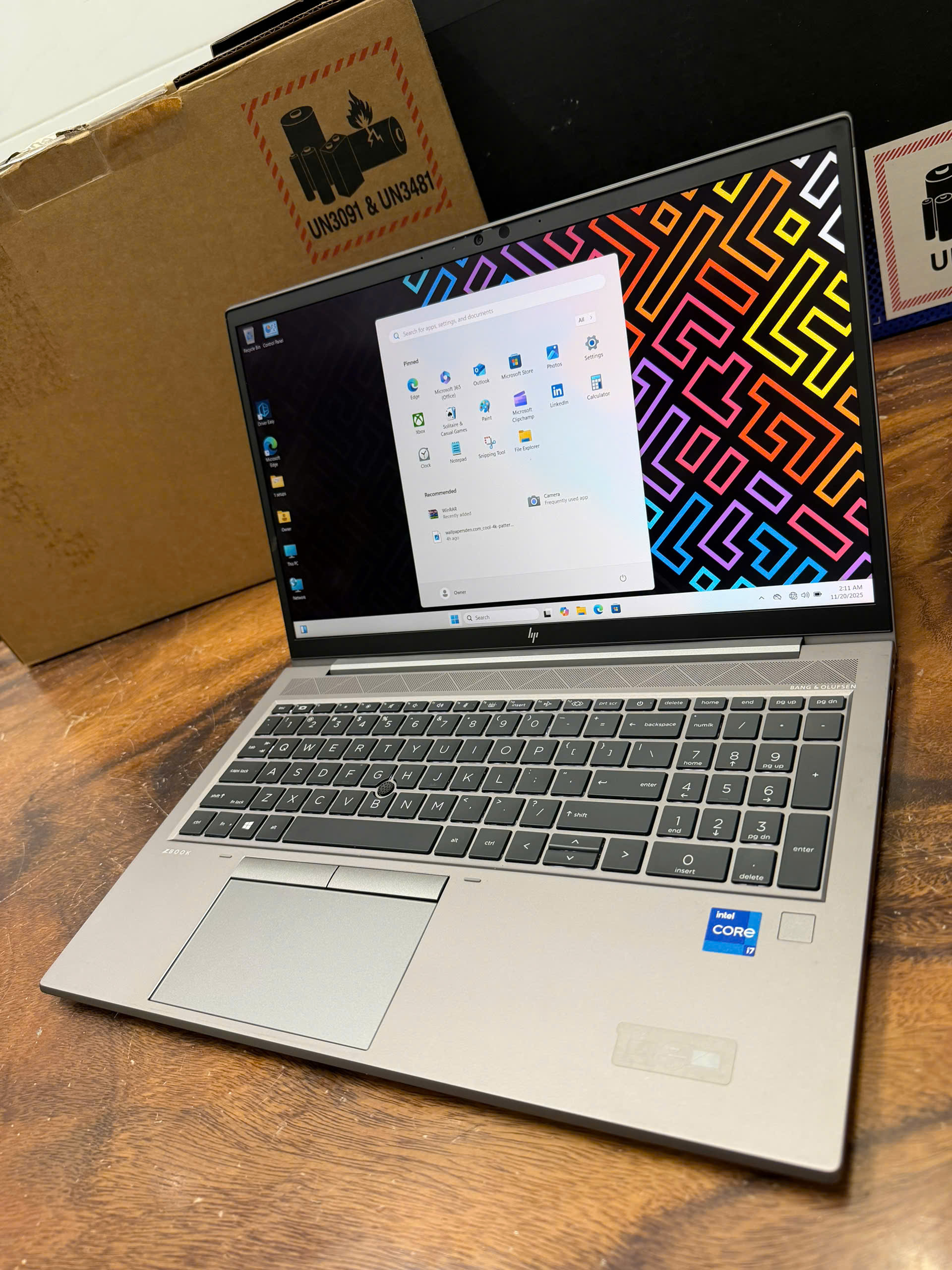 Hp Zbook Firefly 15 G8 Core I7 (8)