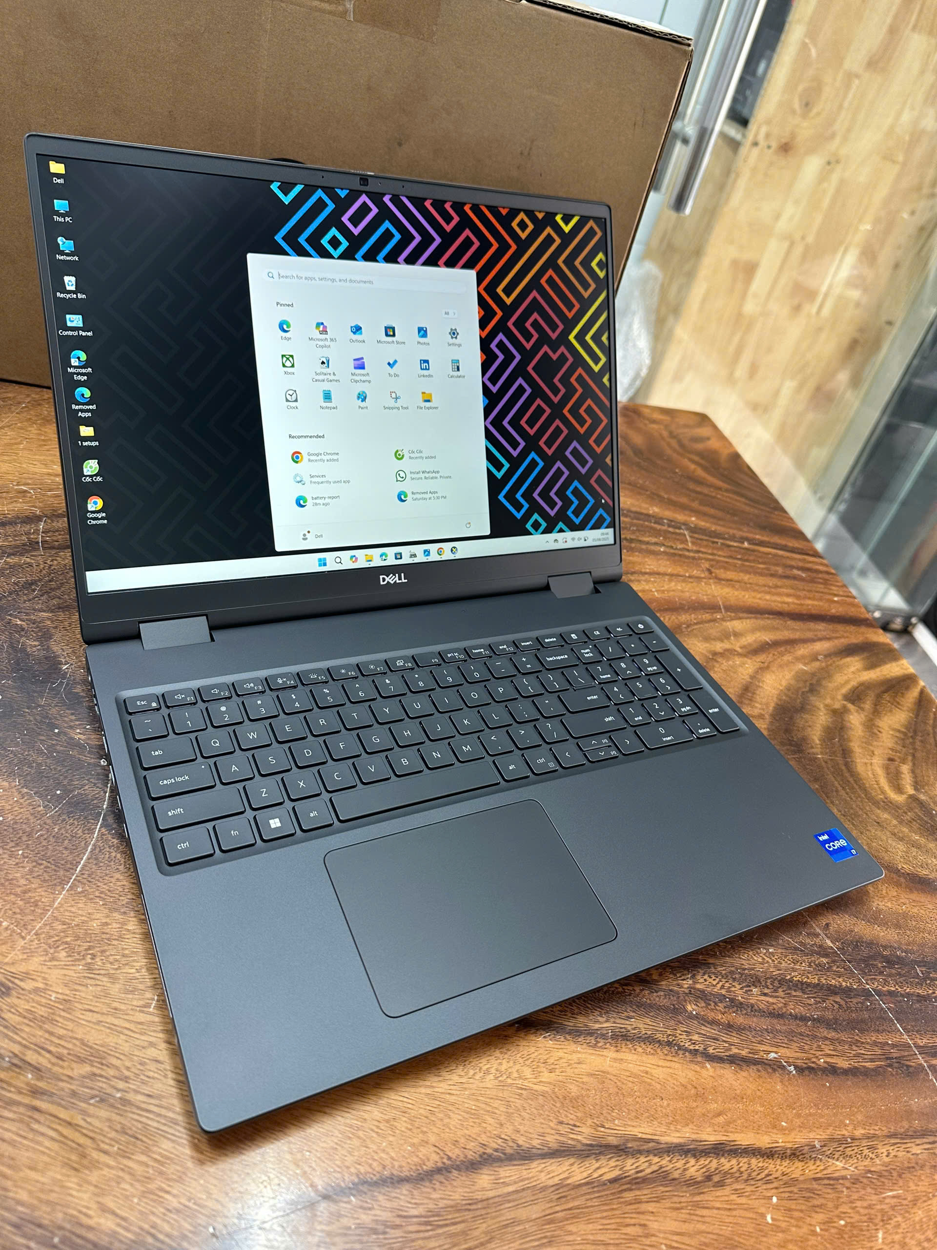 Dell Precision 7680 (3)