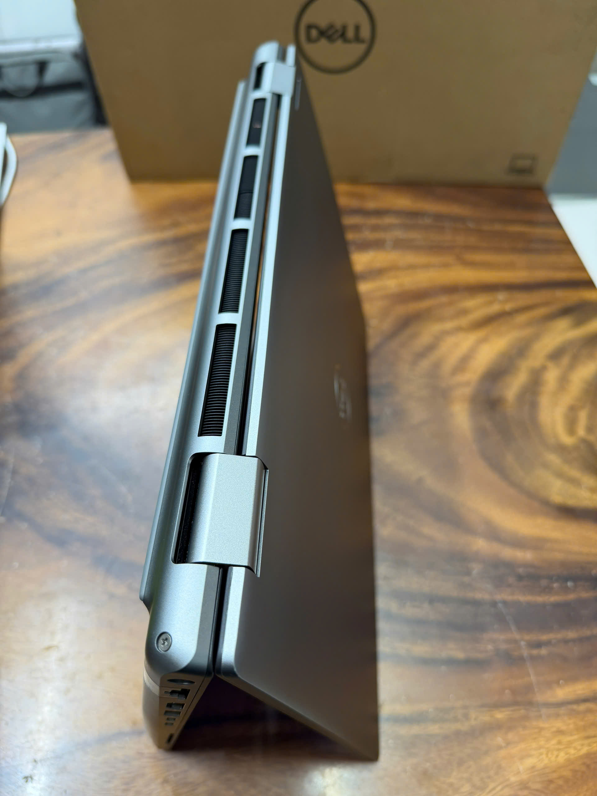 Dell Precision 7680 I7 Oled (2)