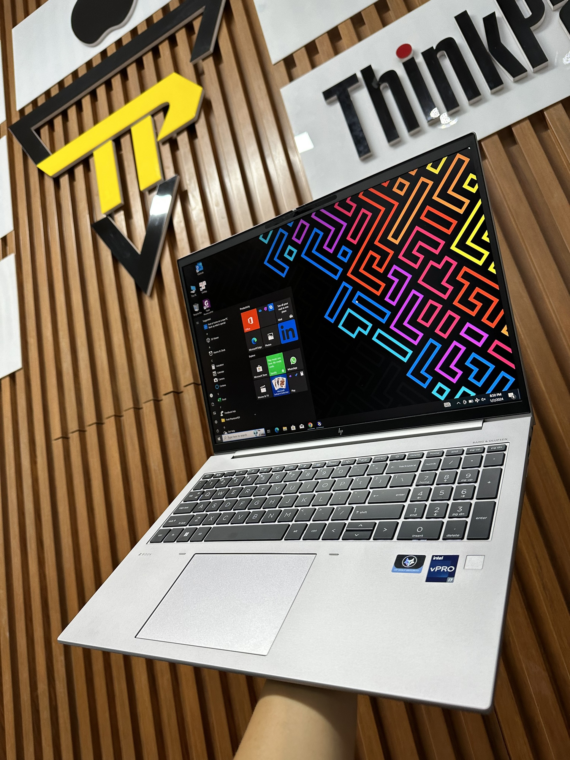 thumbnail image 2 of SCREENARAMA New Screen Replacement For HP ZBook Fury 16 G9 2 of 10