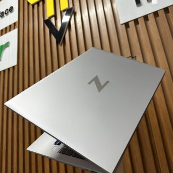 Hp Zbook Firefly 16 G9, core i7 1255U, 16G, 512G, Nvida T550, 16in fhd.