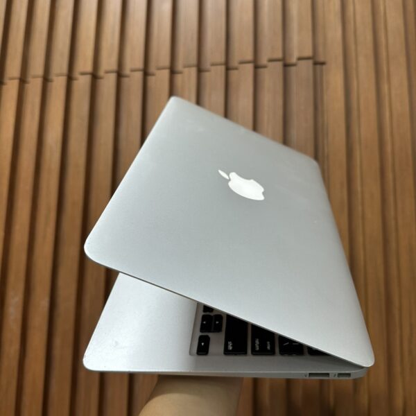 harga macbook air 2015