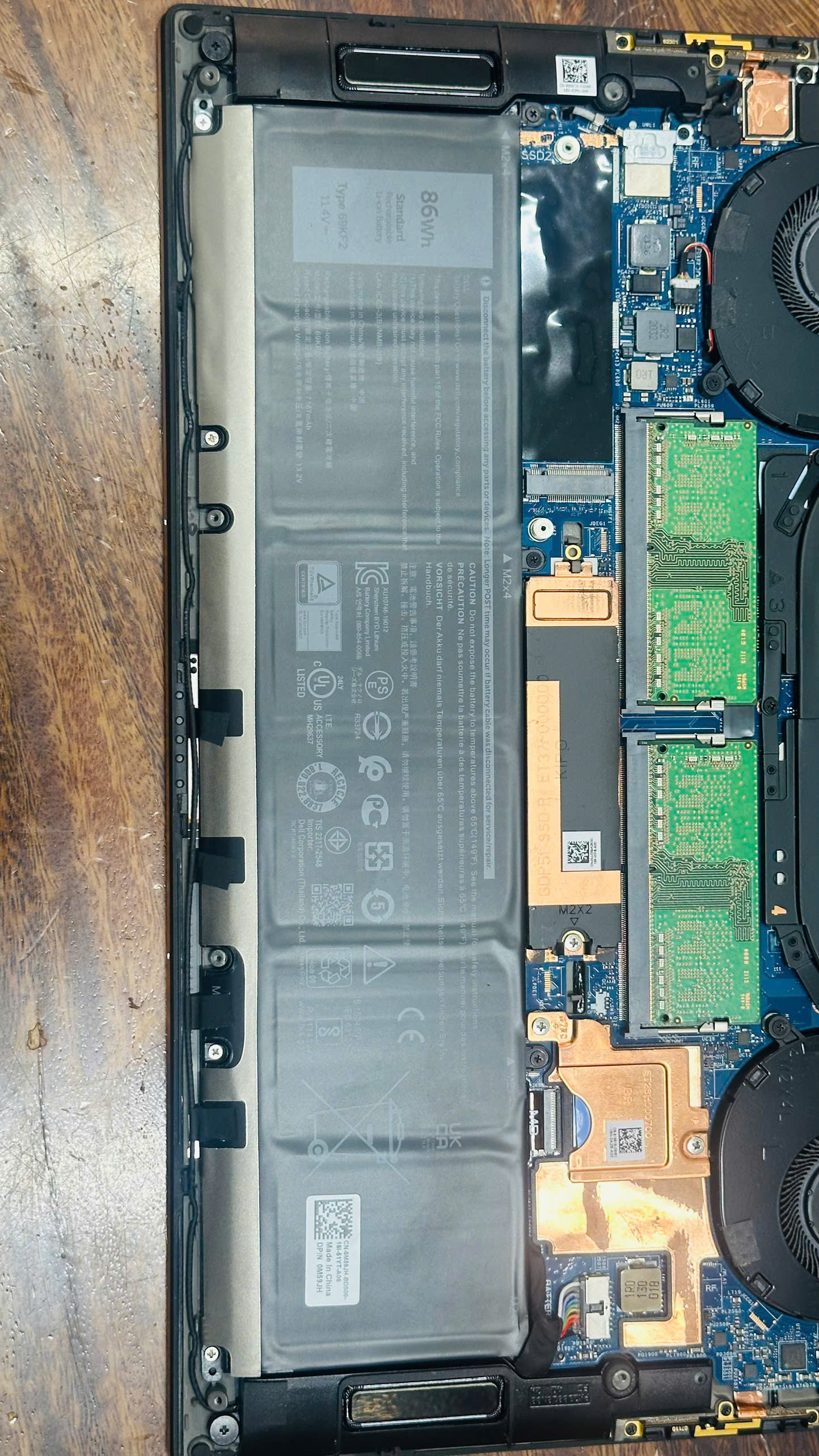 Dung lượng Pin Dell Precision 5570 Core i9 lên đến 86Wh