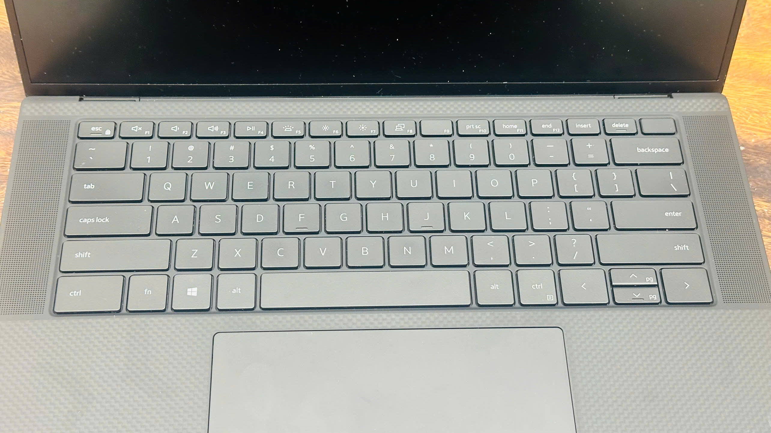 Bàn Phím Dell Precision 5570 được bố trí khoa học
