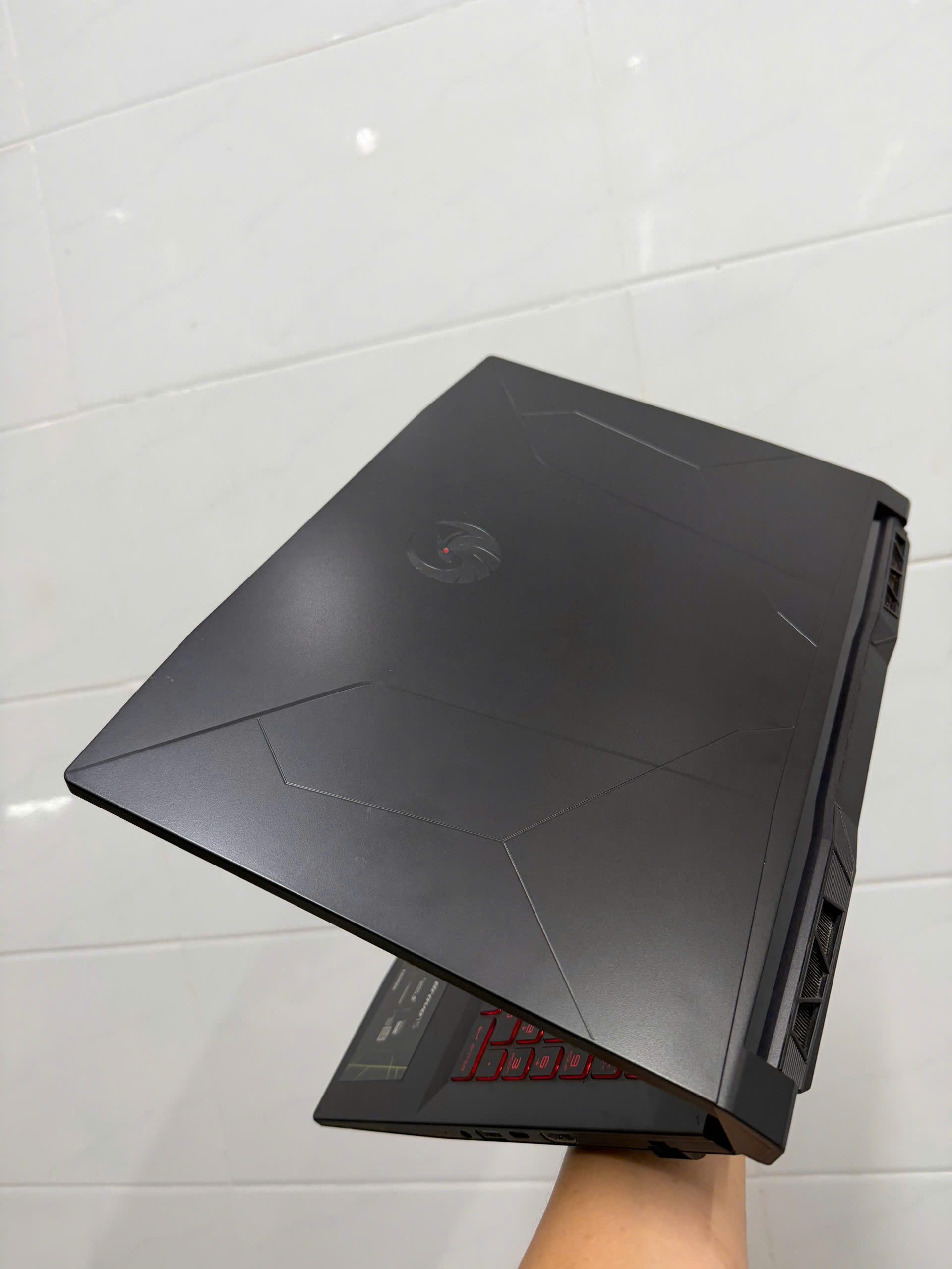 Msi Brabo 15 D5dd (1)