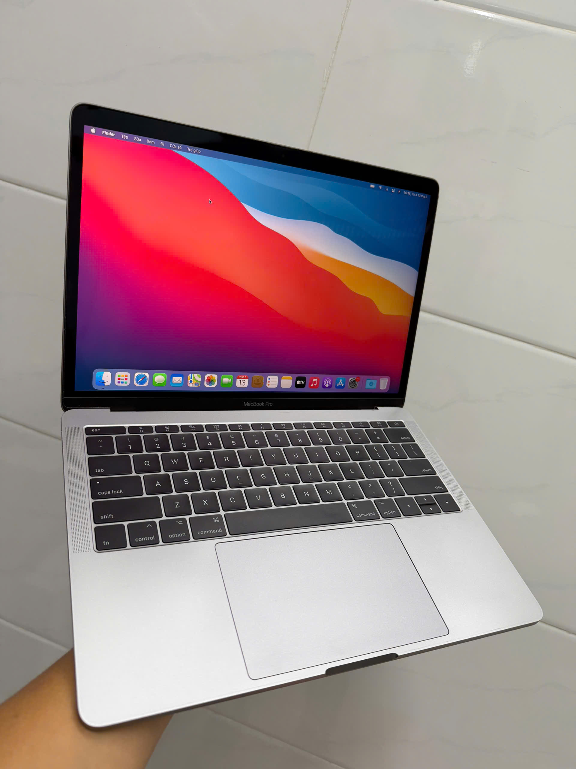 Macbook Pro 2017 13in (3)