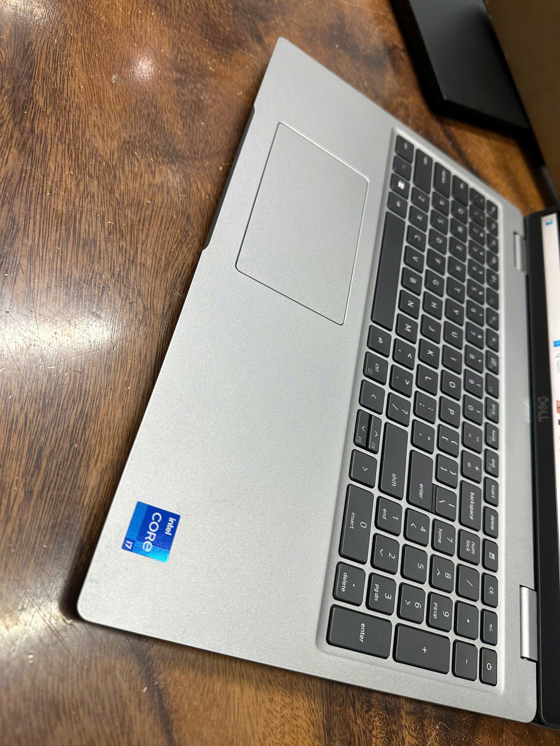 Dell Precision 3571 Core I7 (2)