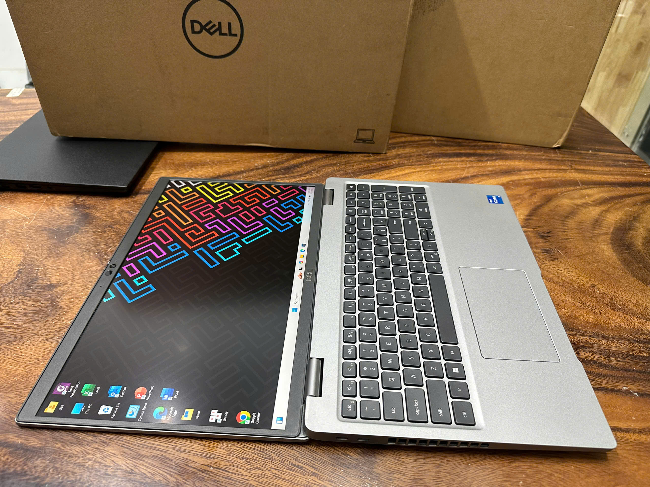 Dell Precision 3571 Core I7 (6)