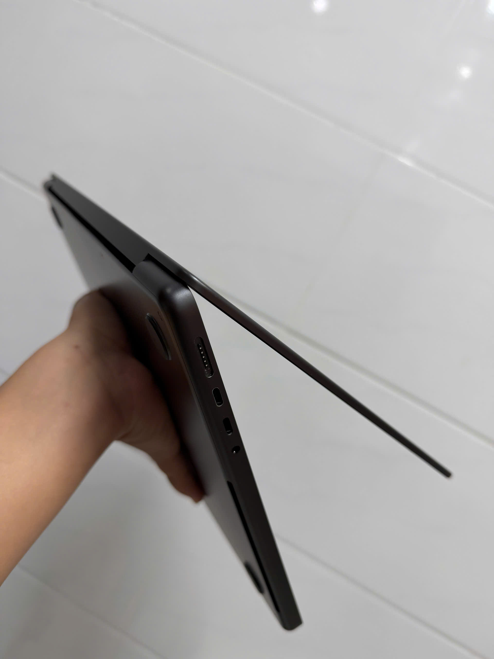 Macbook Pro 14 M3 Blackspace (1)