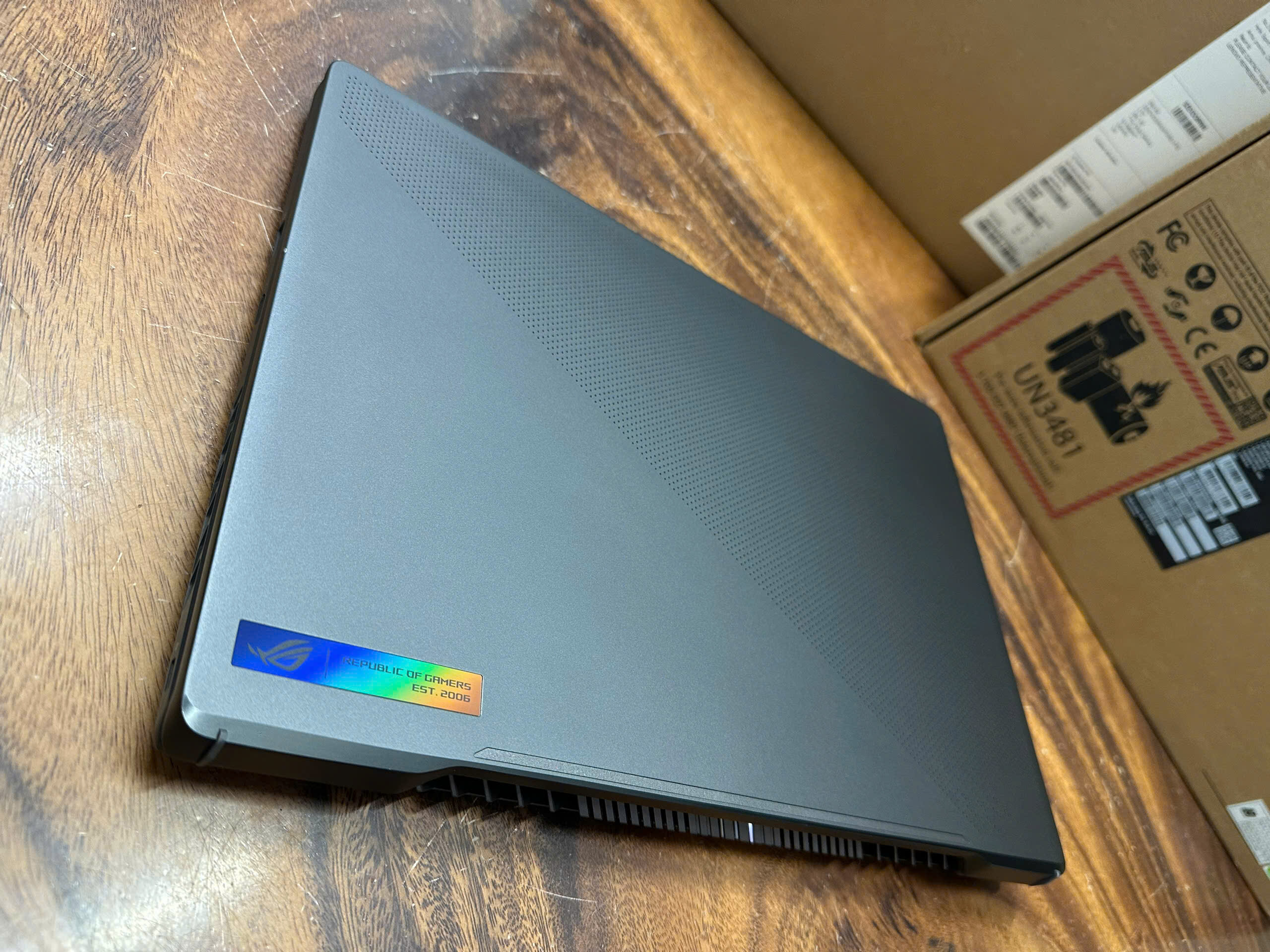 Asus Rog Zephyrus G16 Gu603vi (10)