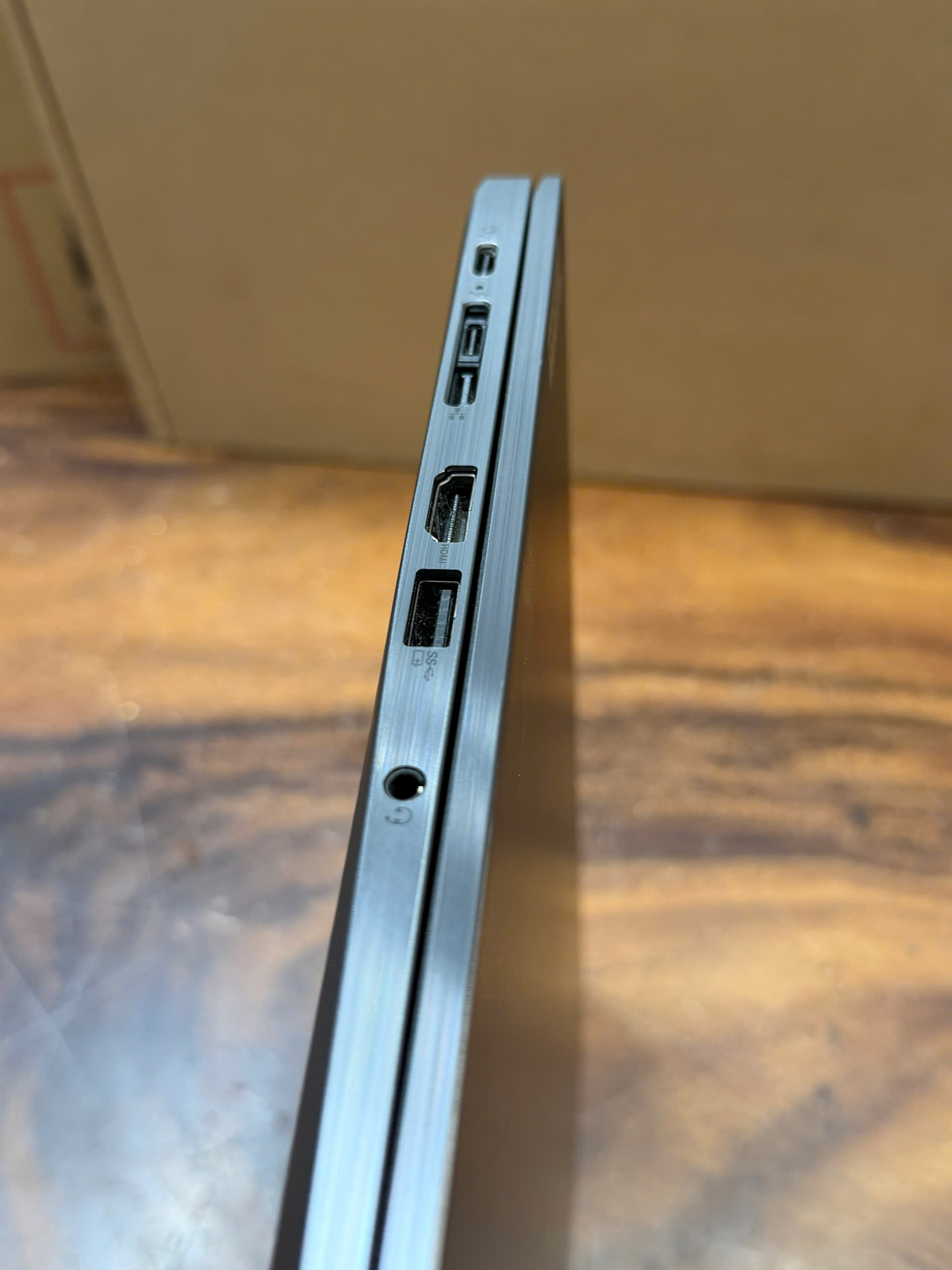 Thinkpad T14s Aluminium 4k (11)