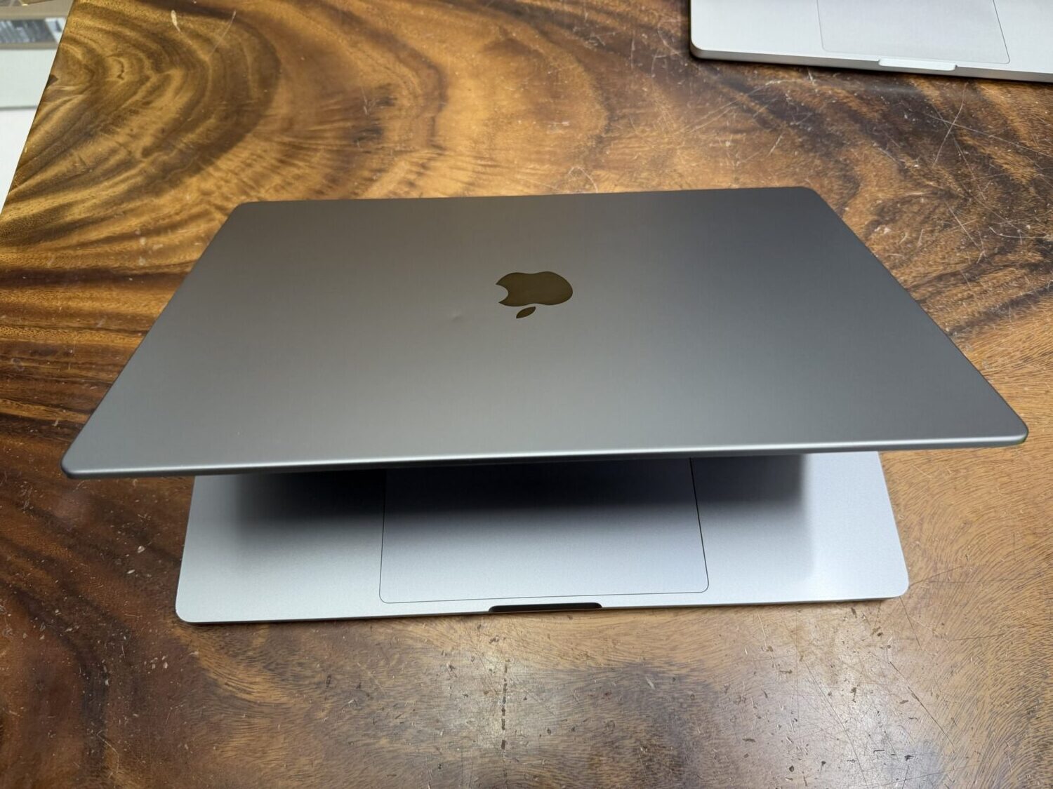 Macbook Pro 16 M1 90 (4)