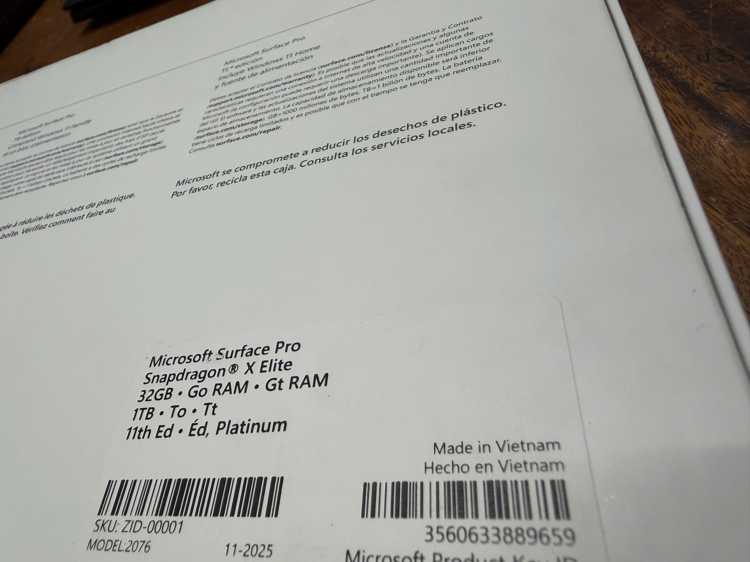 Surface Pro 11 Silver (2)