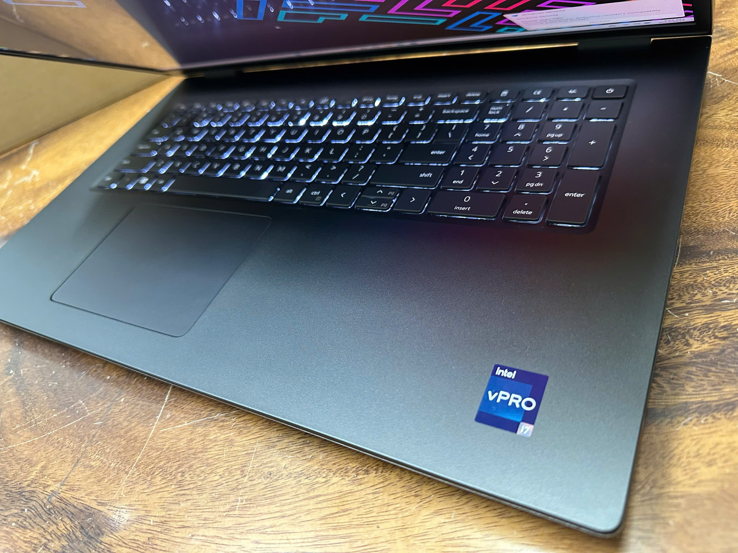 Dell Precision 7780 Core I7 (22)