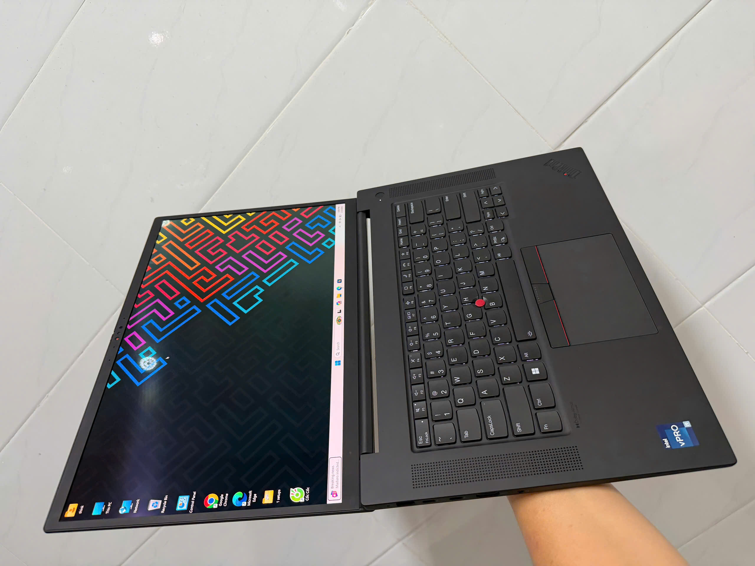 Thinkpad P1 Gen 6 Core I9 Oled (7)