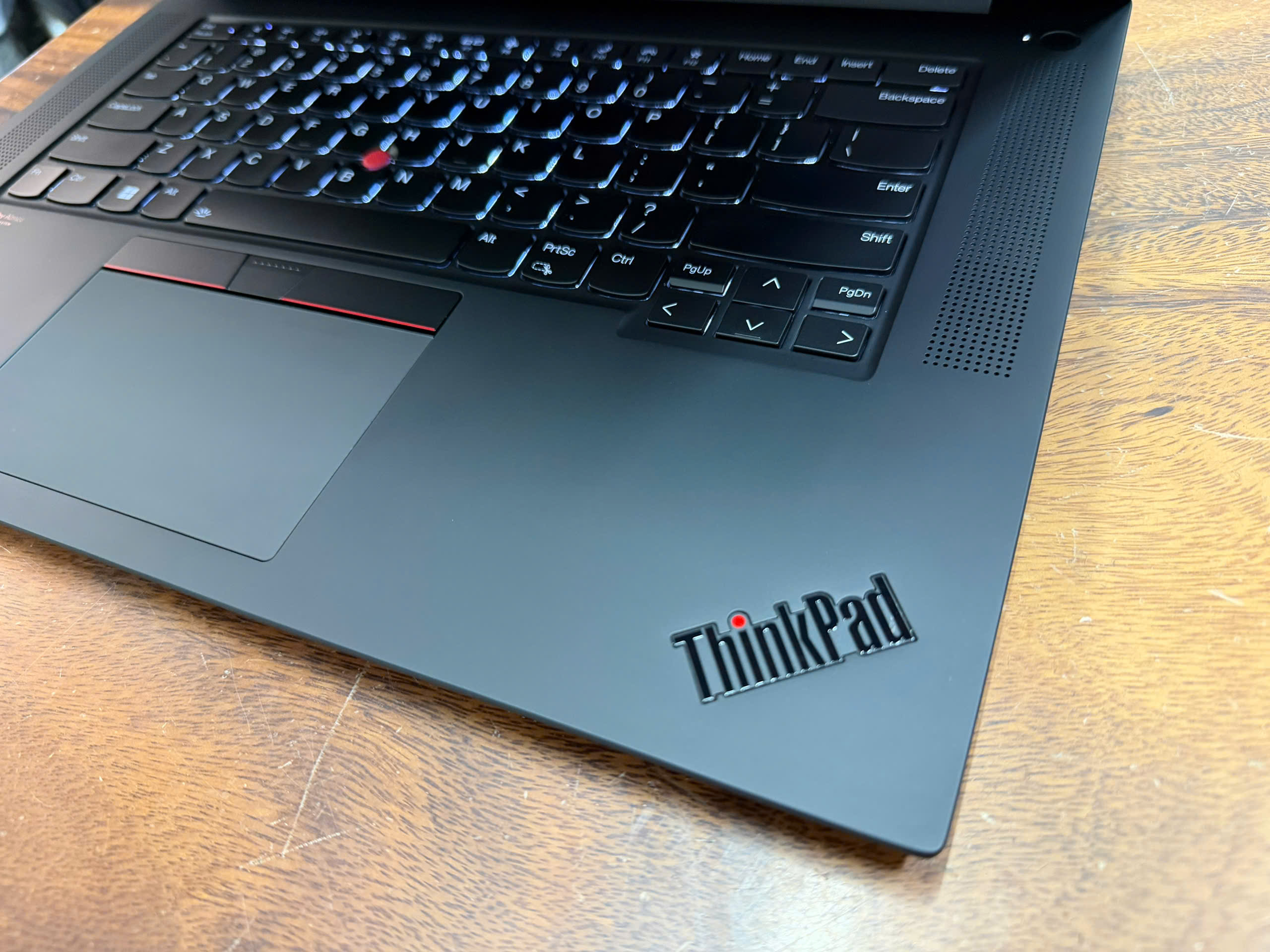Thinkpad P1 Gen 6 Core I9 Oled (9)