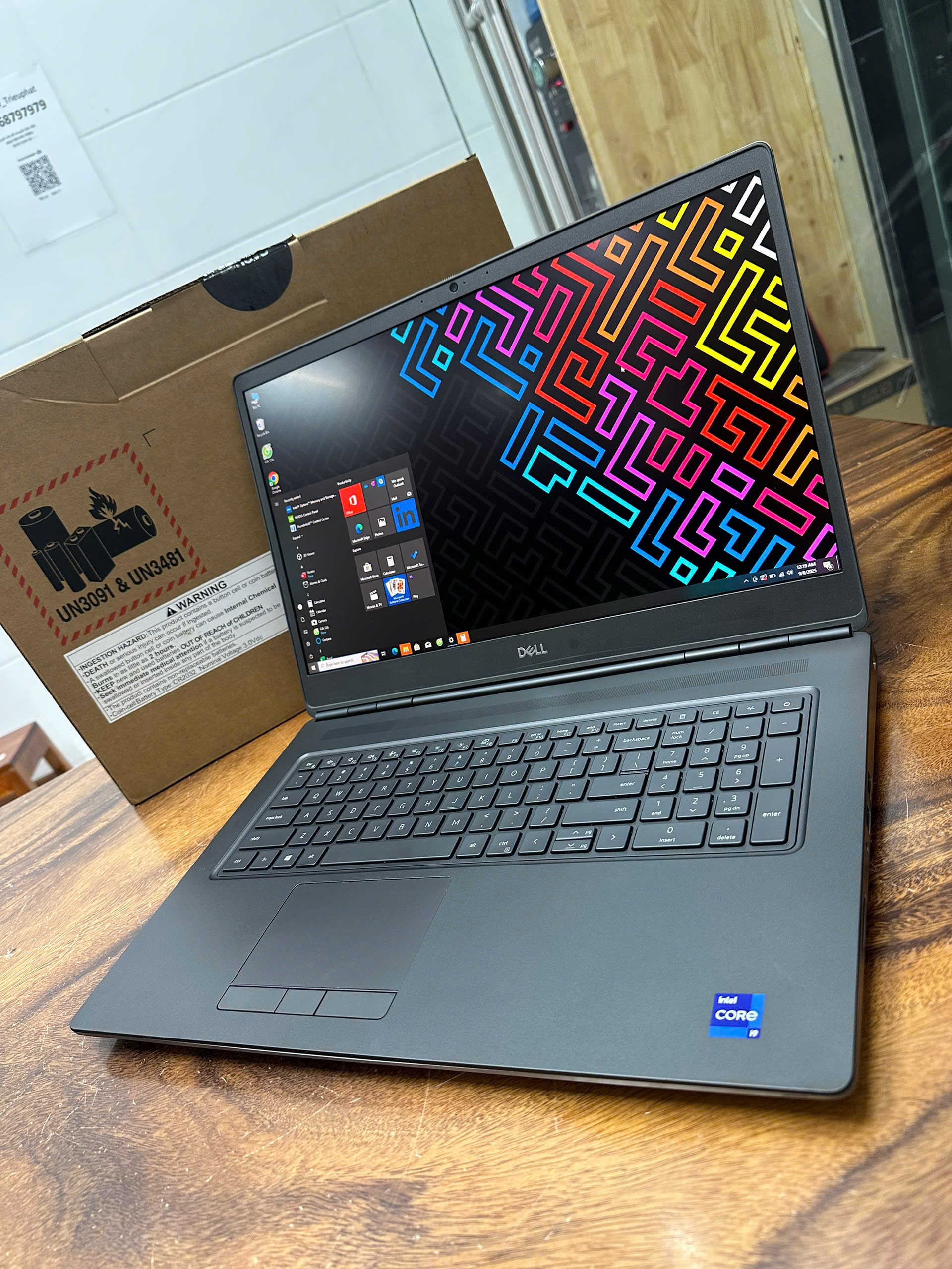 Dell Precision 7760 Core I9 (4)