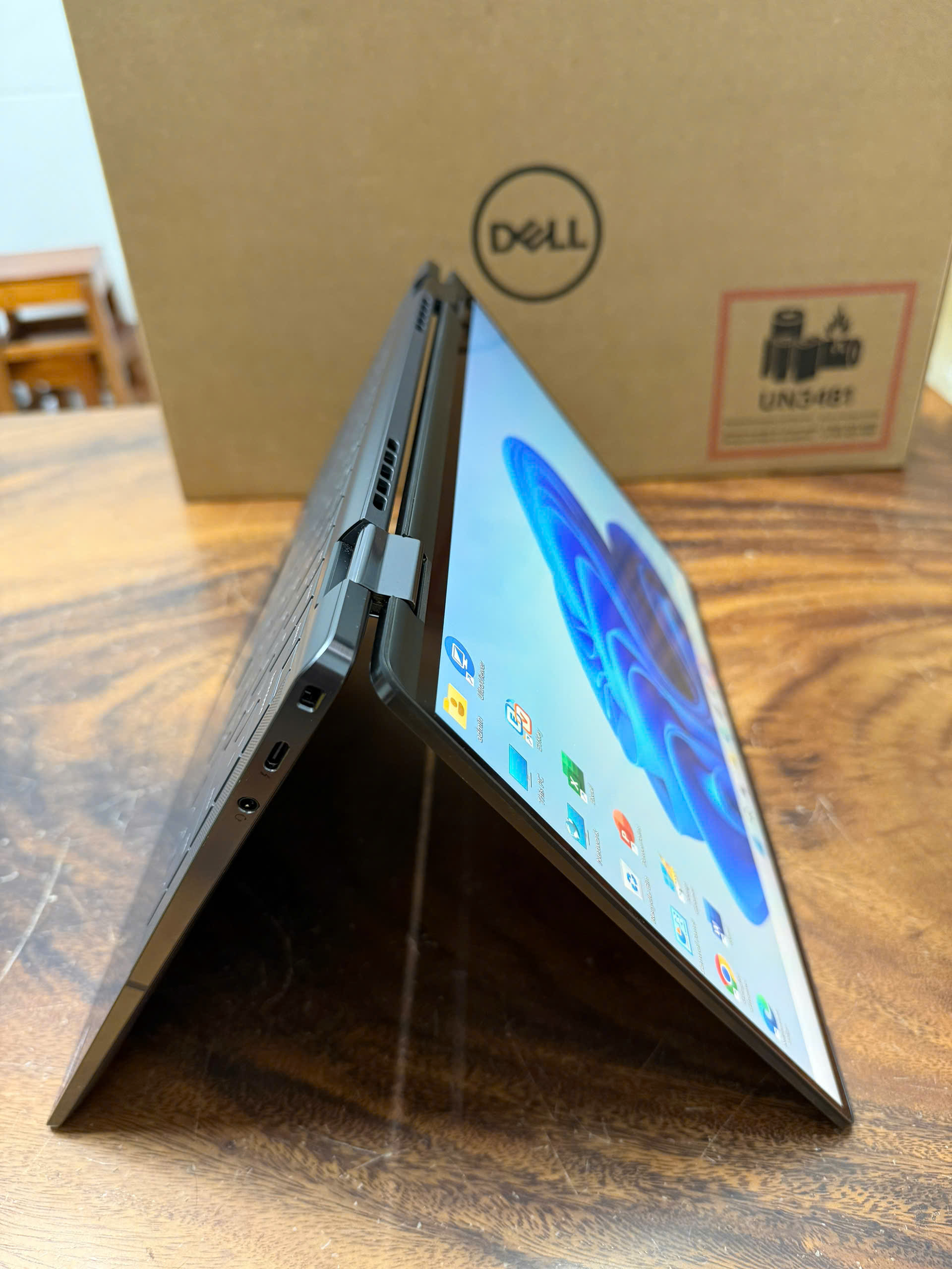 Dell Latitude 9440 2in1 Core I7 (3)