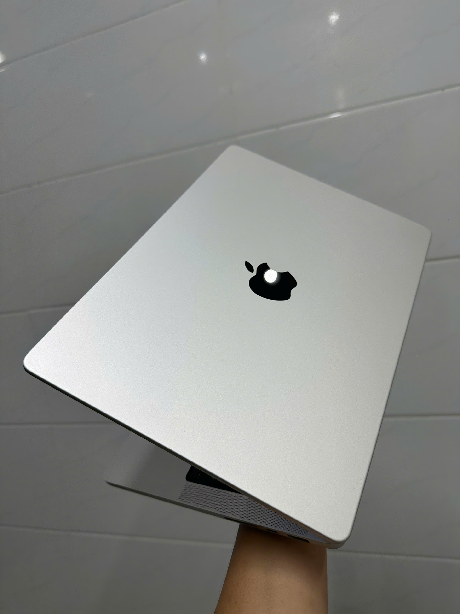 Macbook Pro 14 M3 Max Silver (6)