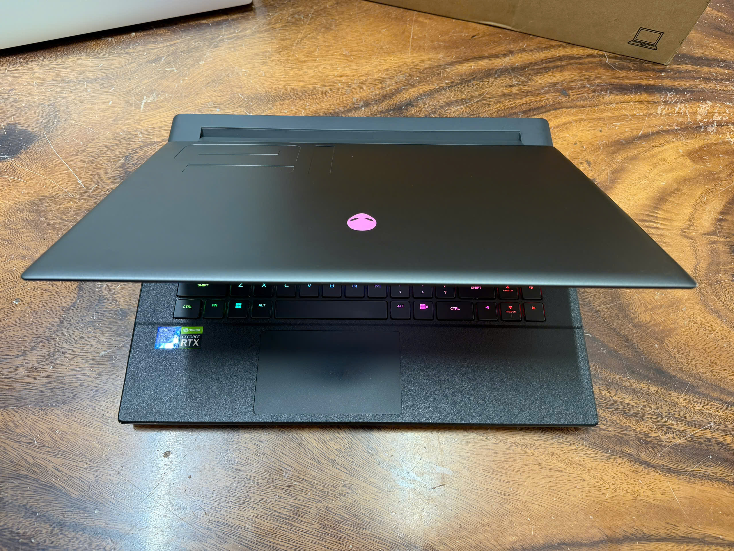 Dell Alienware M16 R1 I9 (3)