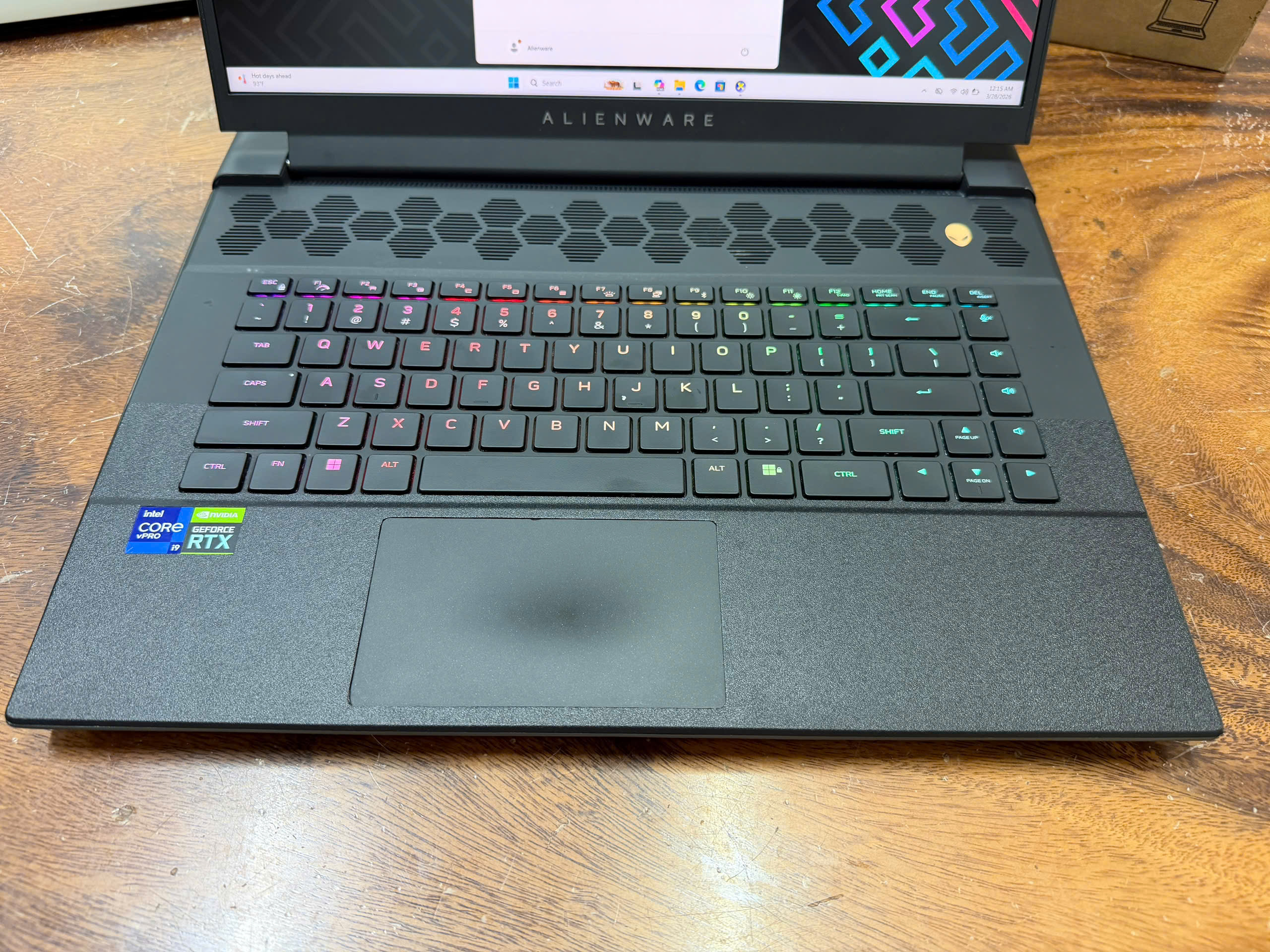 Dell Alienware M16 R1 I9 (4)