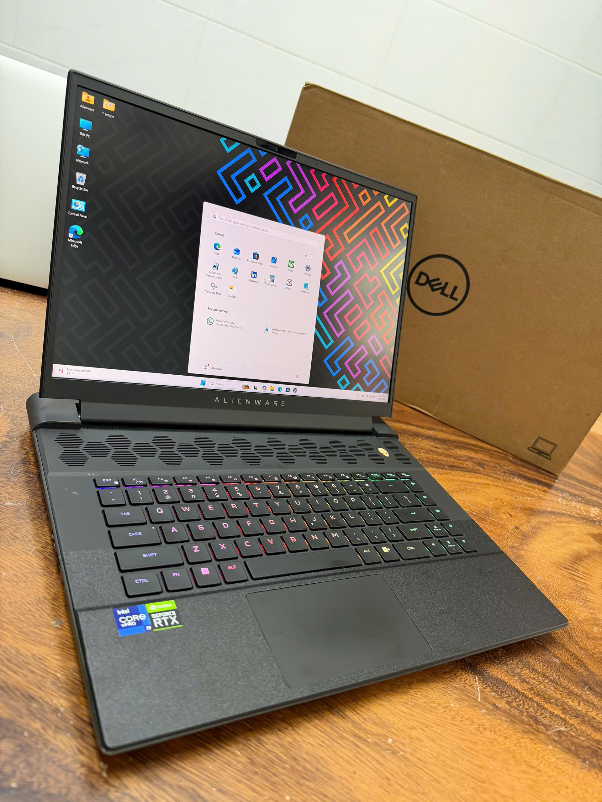 Dell Alienware M16 R1 I9 (7)