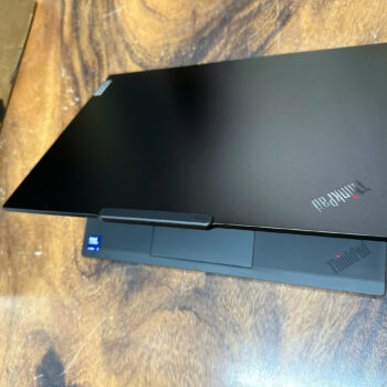 ThinkPad P14s Gen 5, ultra 5 135H, 16G, 512G, RTX 500Ada, 2.5K.