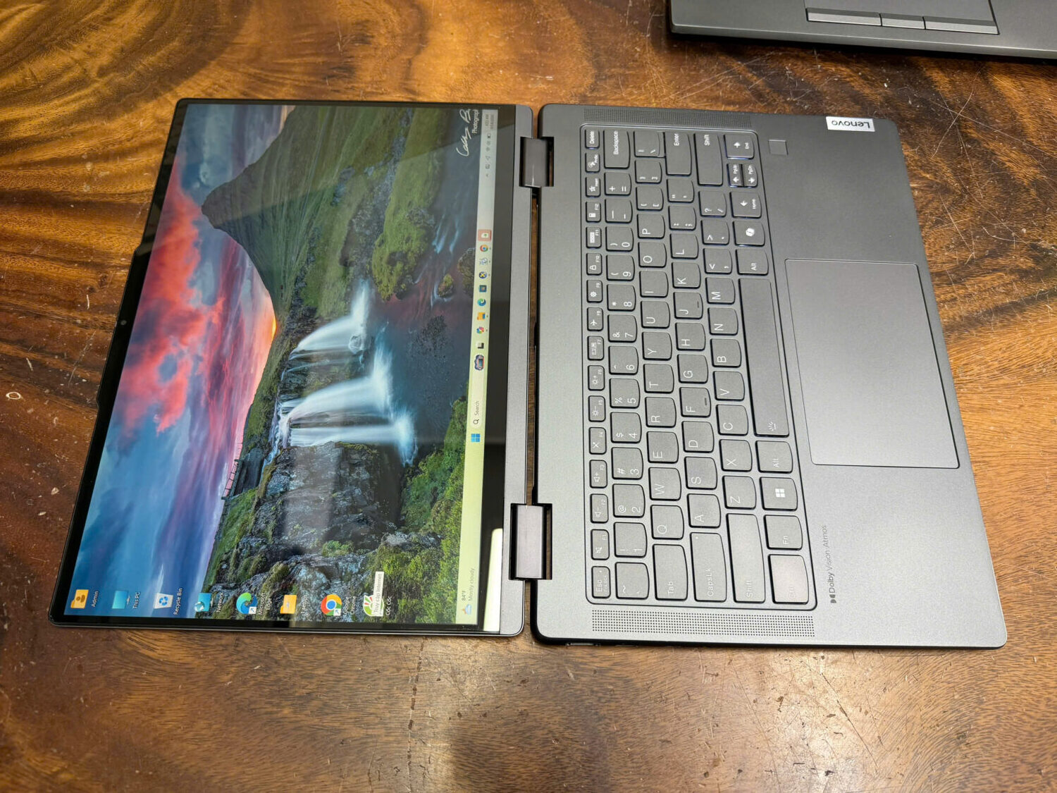 Yoga 7i 2 In 1 14iml9 (3)