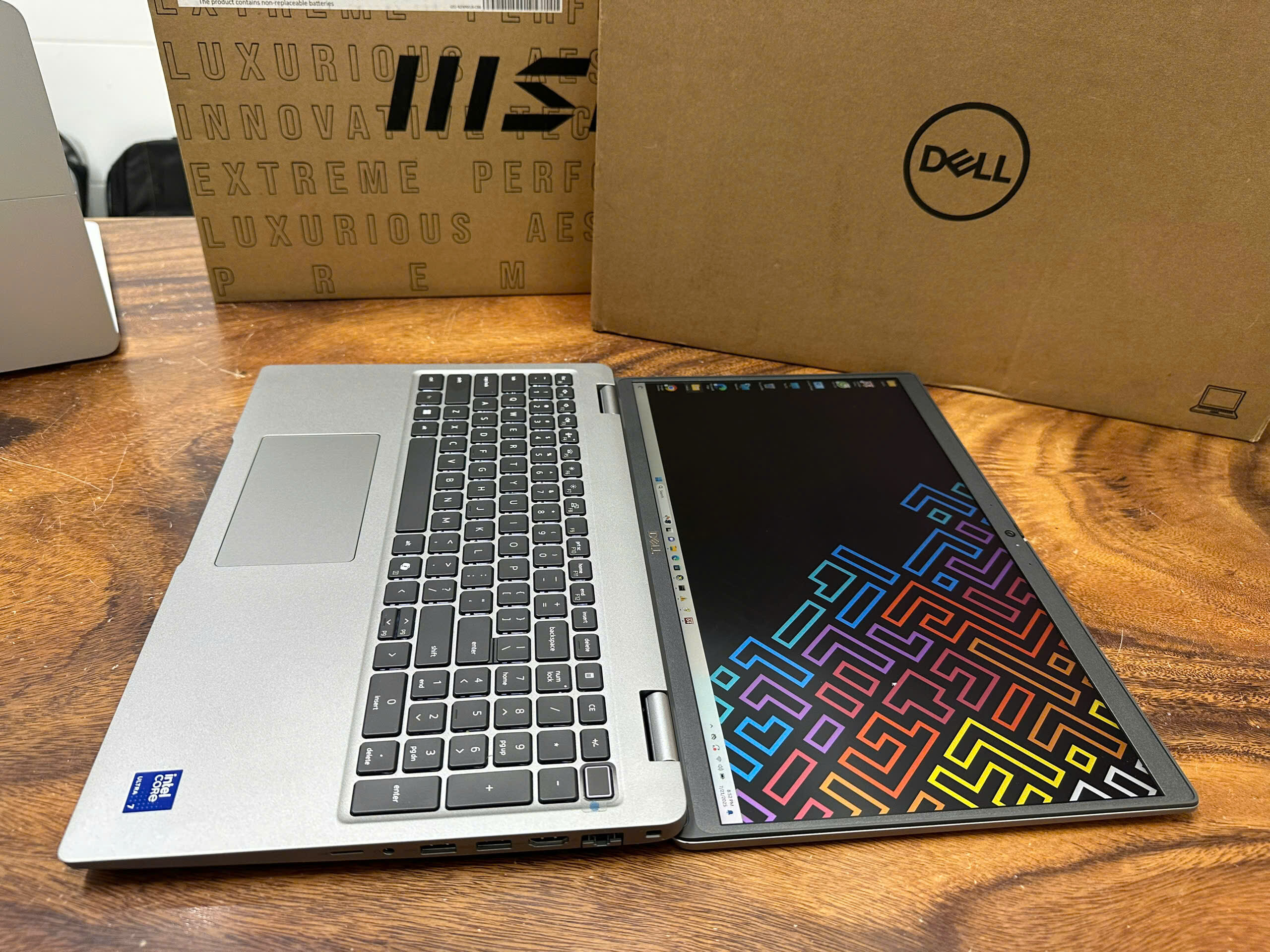 Dell Precision 3591 Ultra 7 (5)
