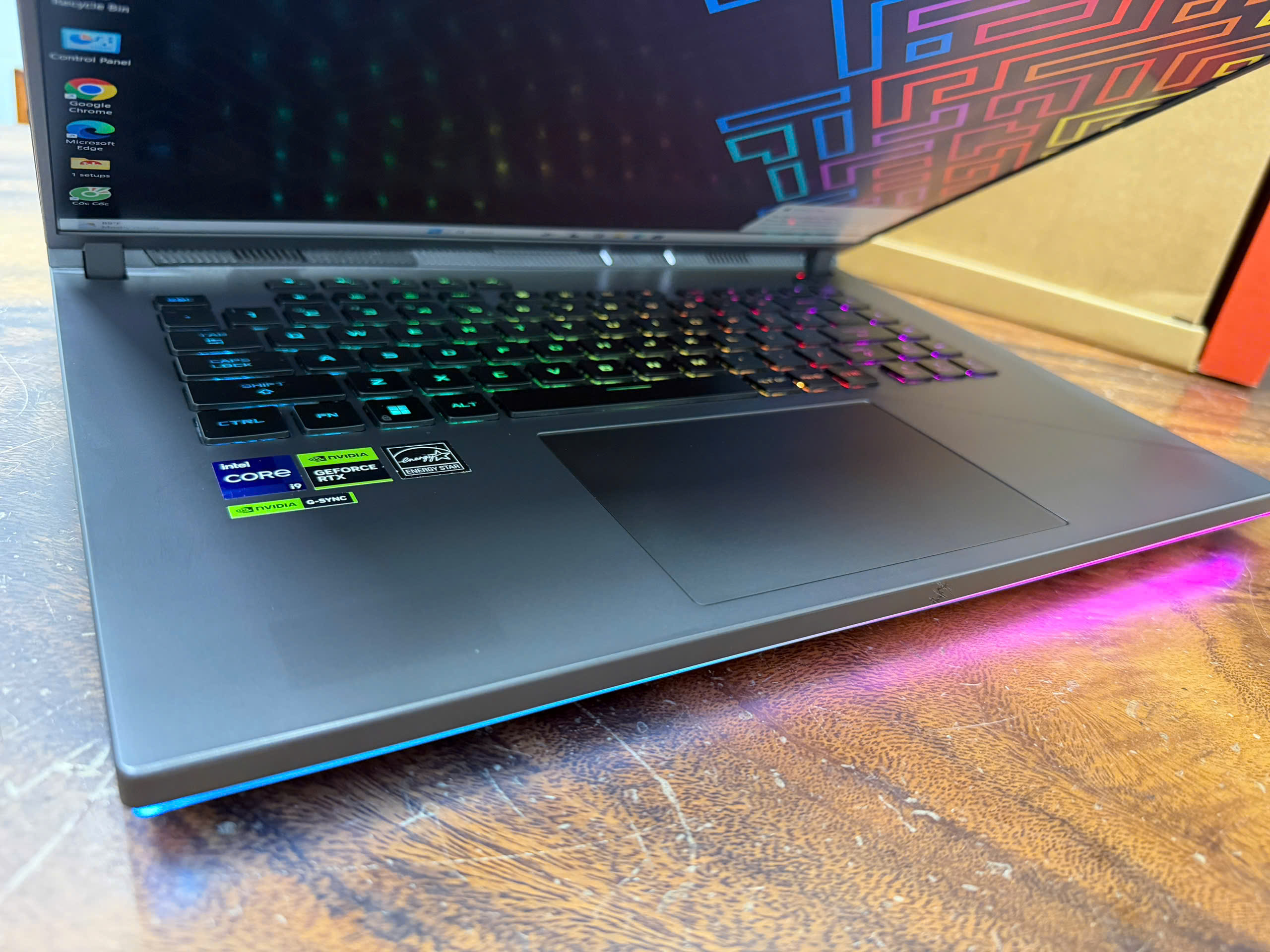 Asus Rog Strix G16 G614j (17)