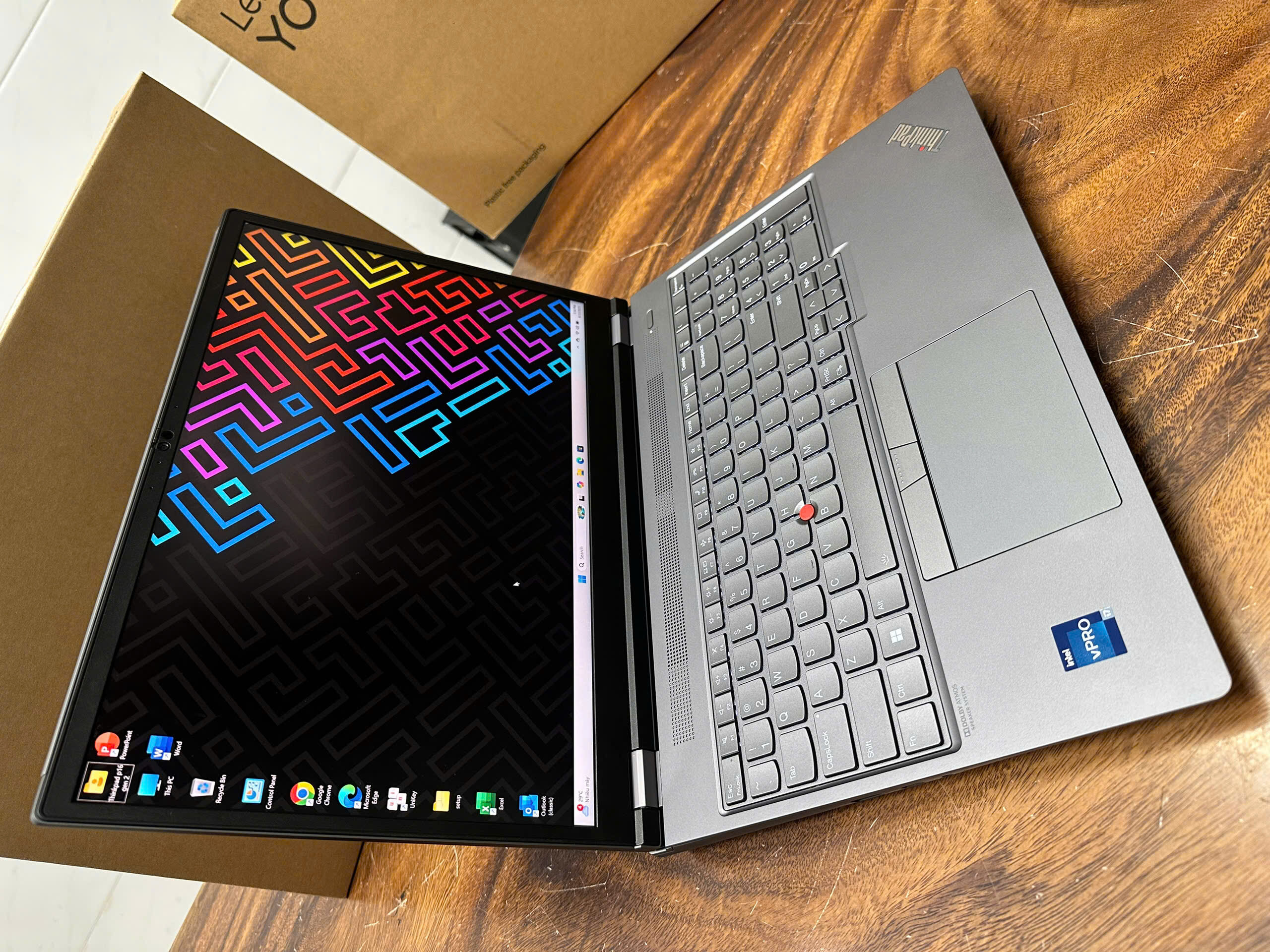 Thinkpad P16 Gen 2 (4)