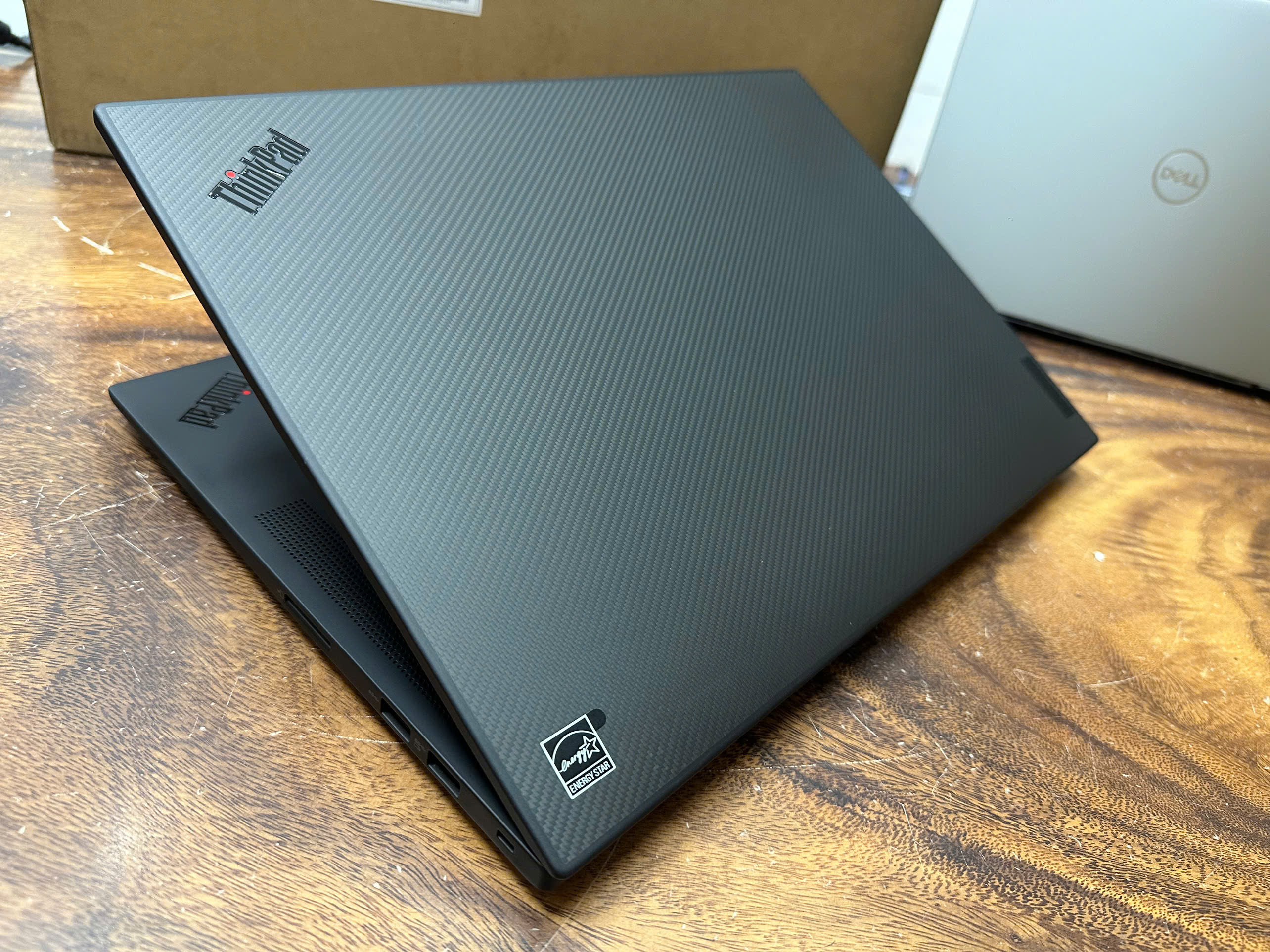 Thinkpad P1 Gen 5 4k (2)