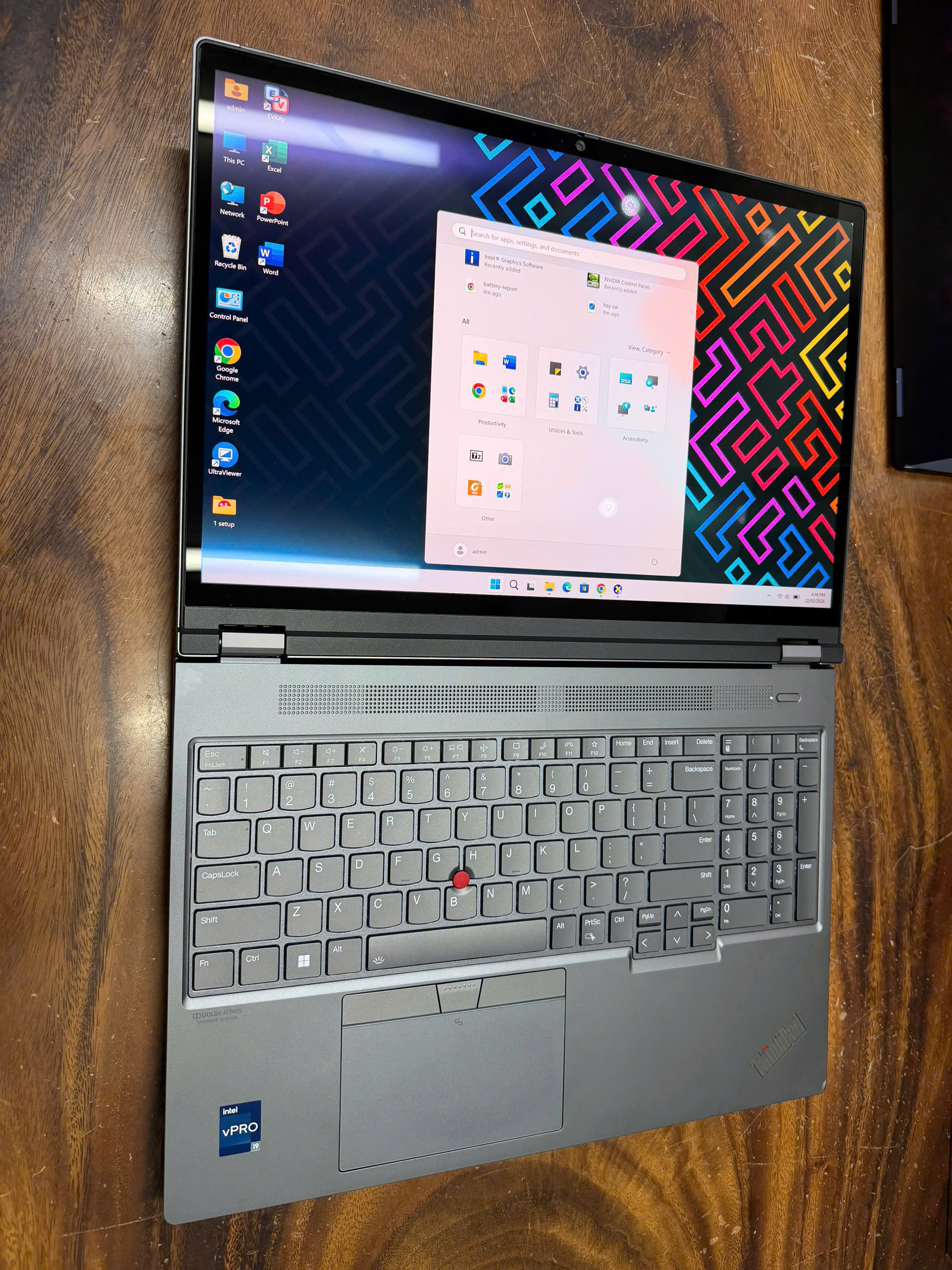 Thinkpad P16 Gen 2 Oled (9)