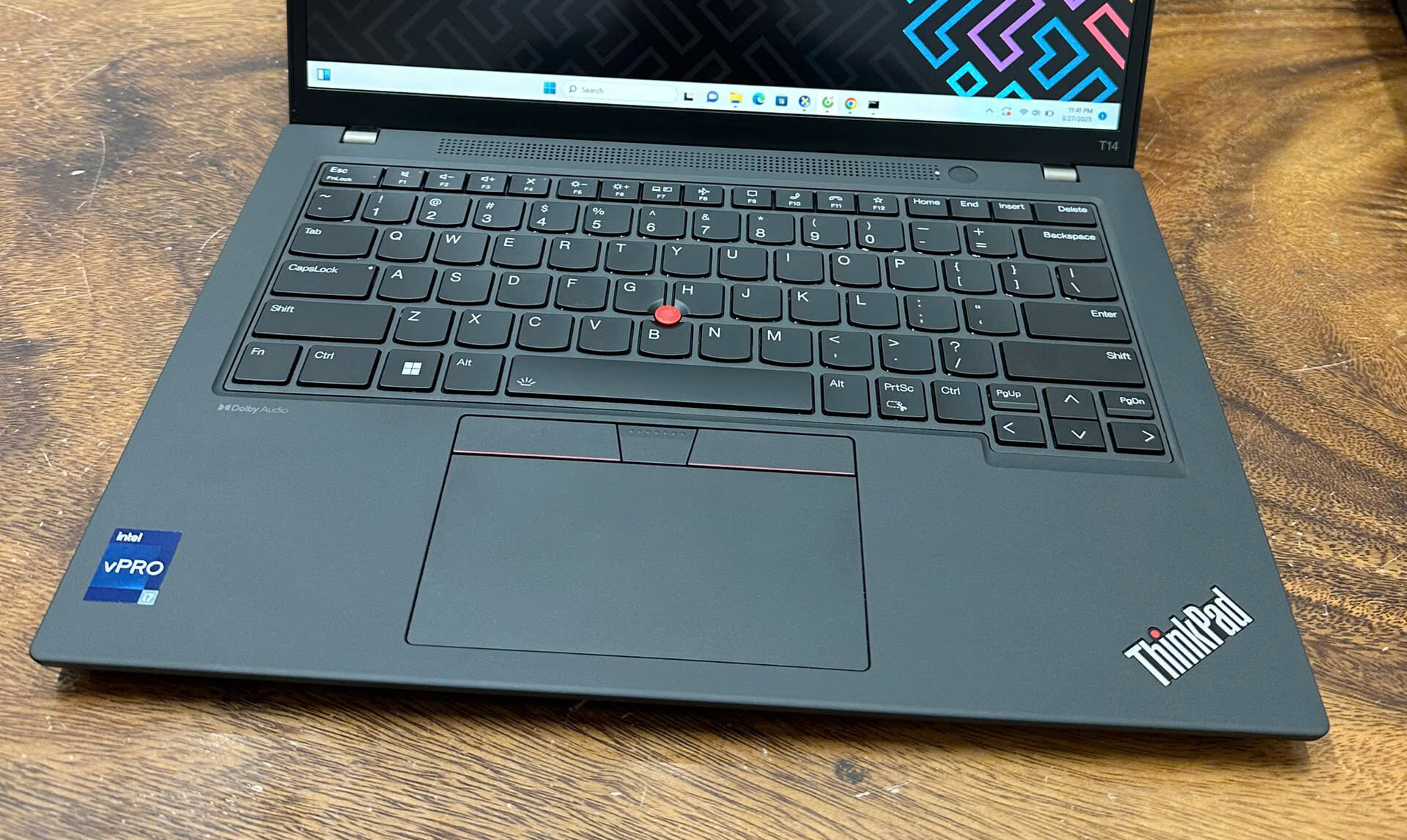 Bàn phím và trackpad ThinkPad luôn giữ nét đặc trưng