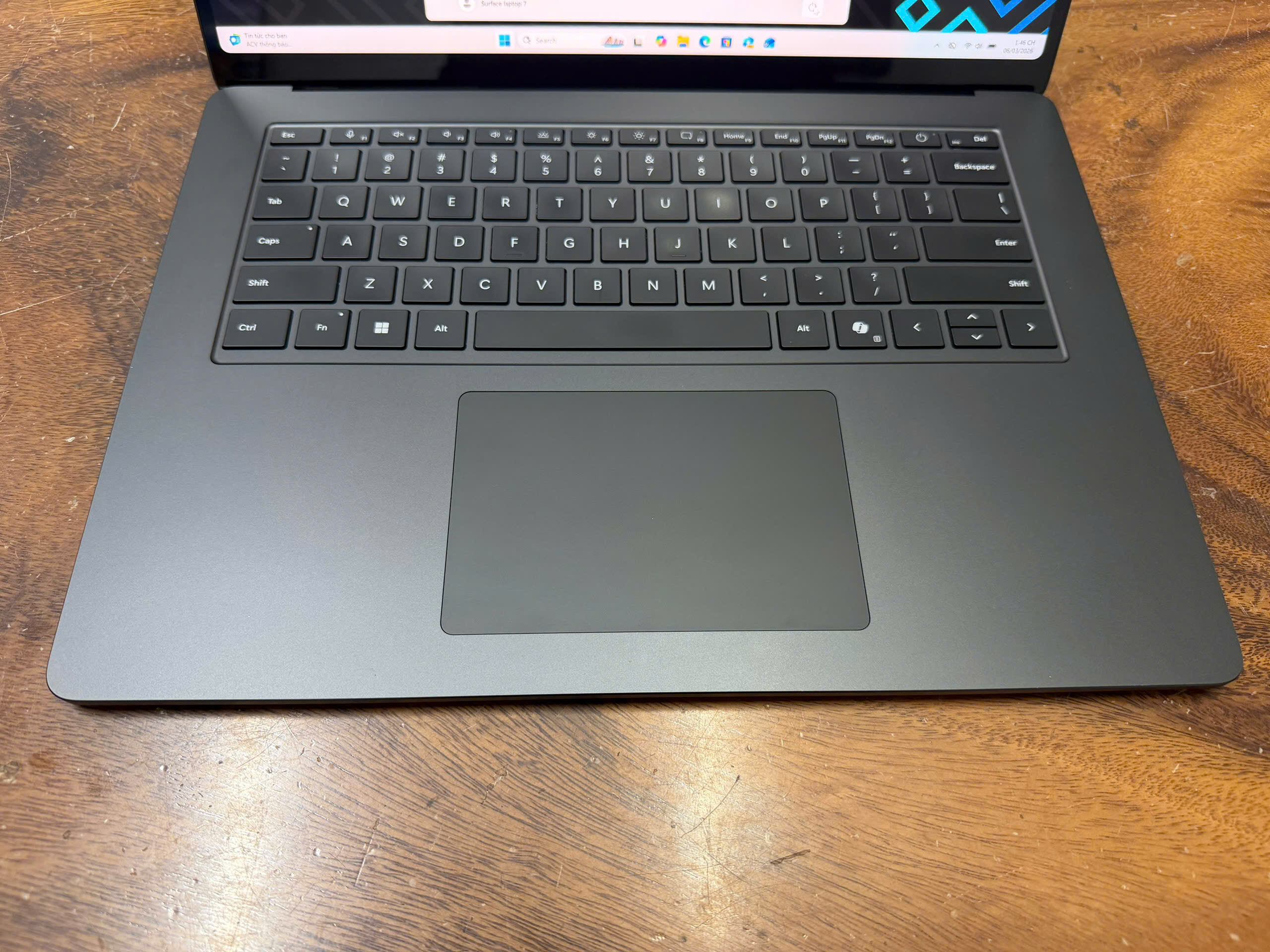 Surface Laptop 7 15in (1)