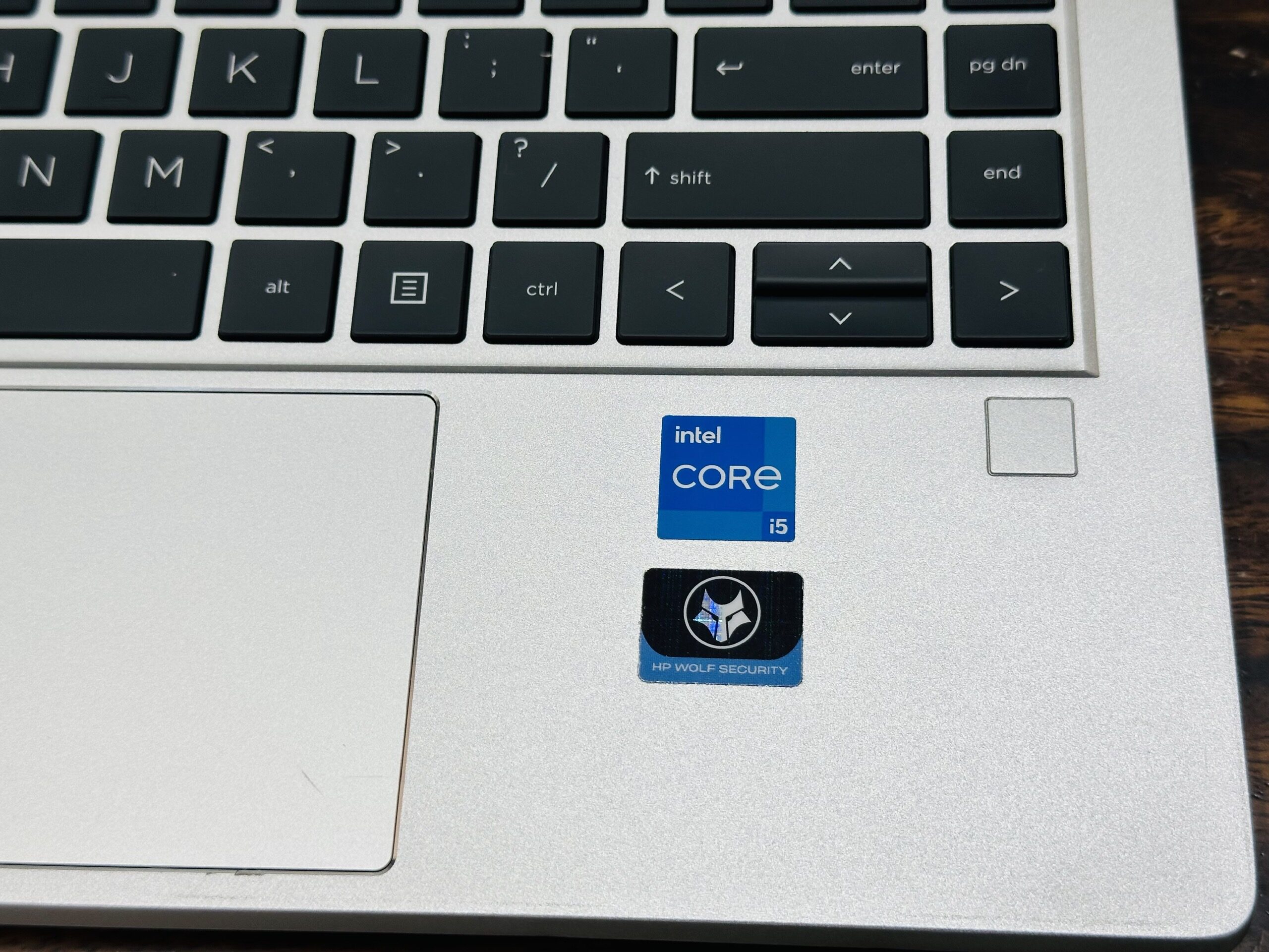 Bảo Mật Độc Quyền HP Wolf Security có trên HP ZBook