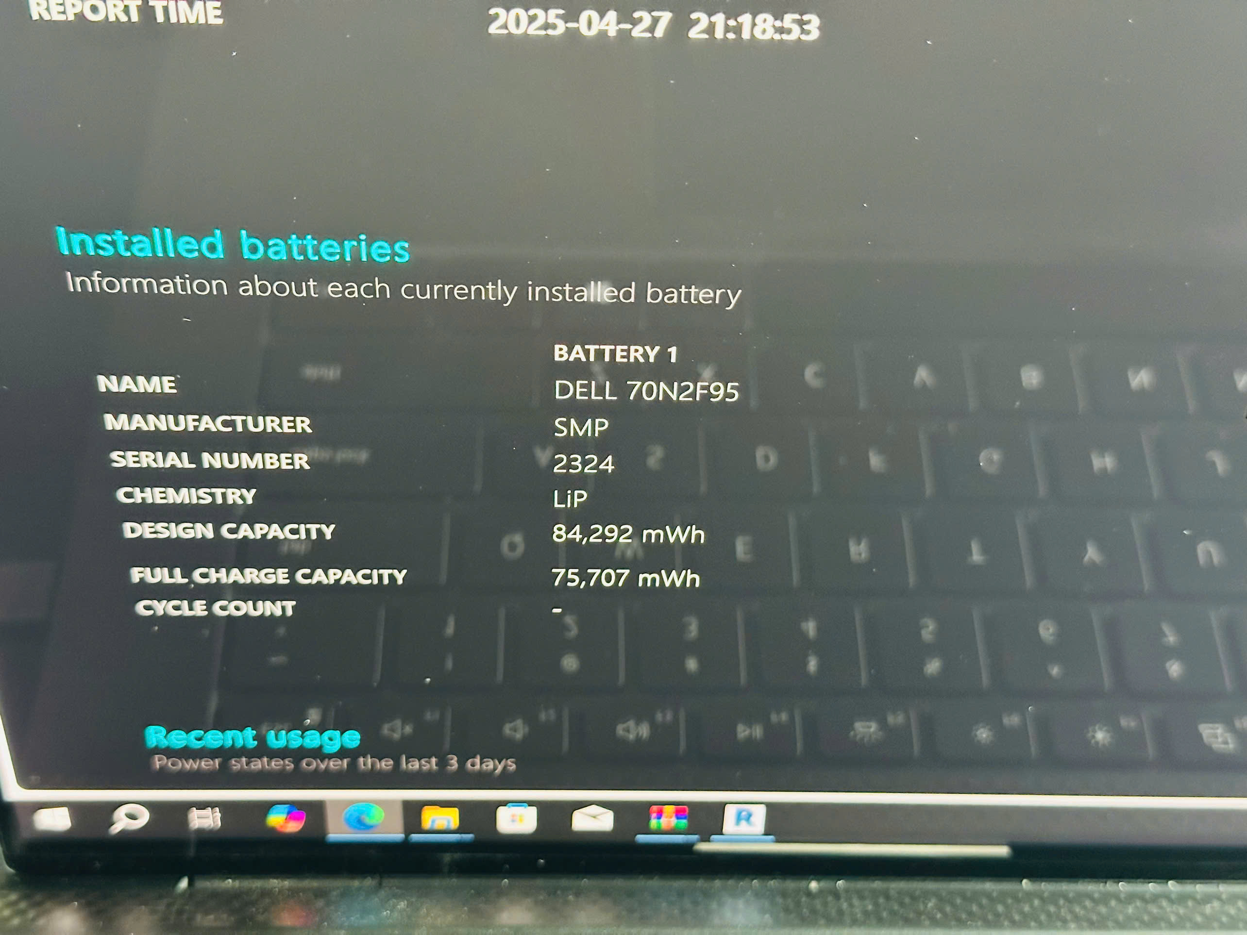 Dung Lượng Pin trên HP ZBook cao hỗ trợ sử dụng không cần sạc