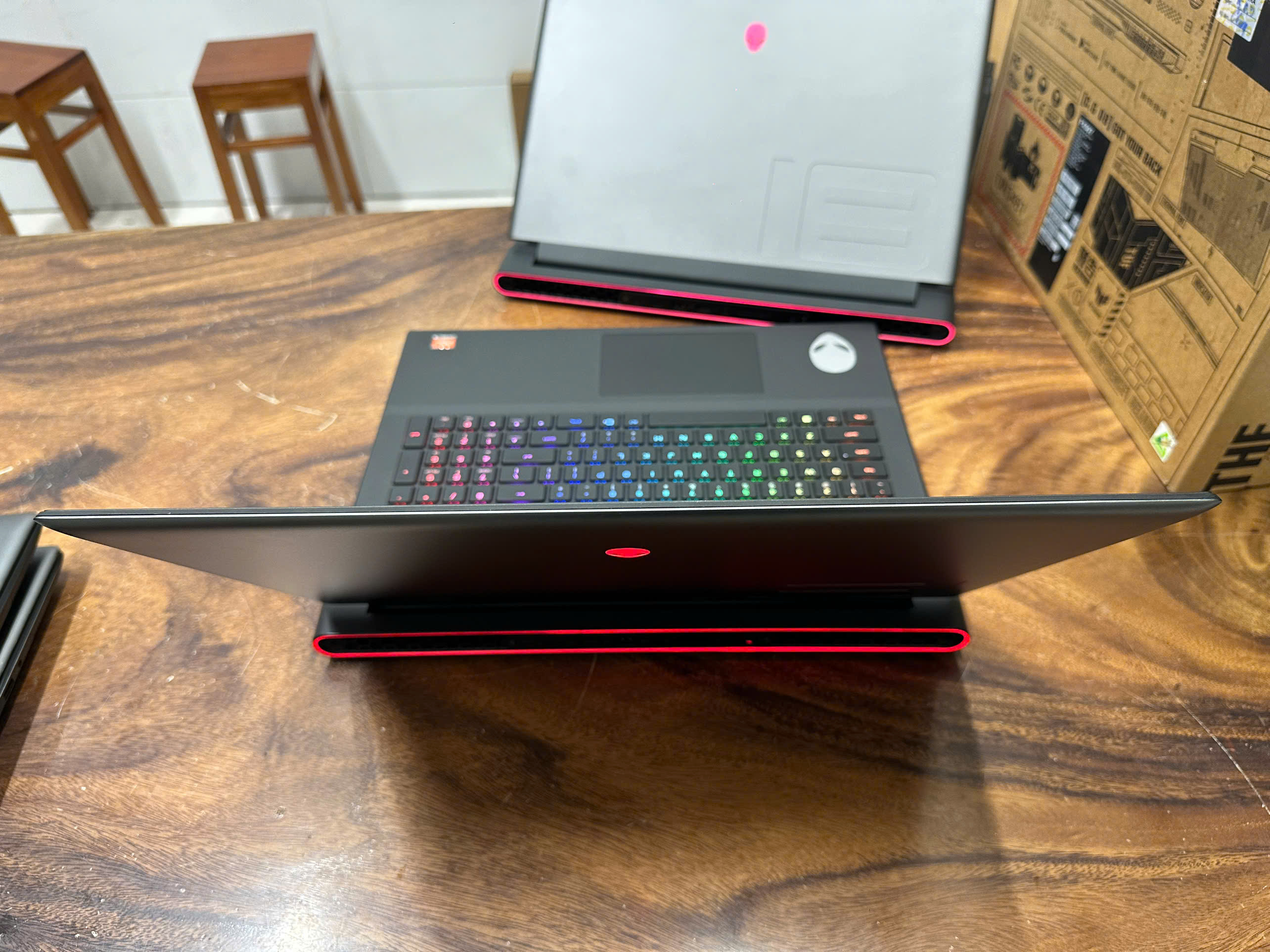 Dell Alienware M18 R1 Ryzen 9 (3)