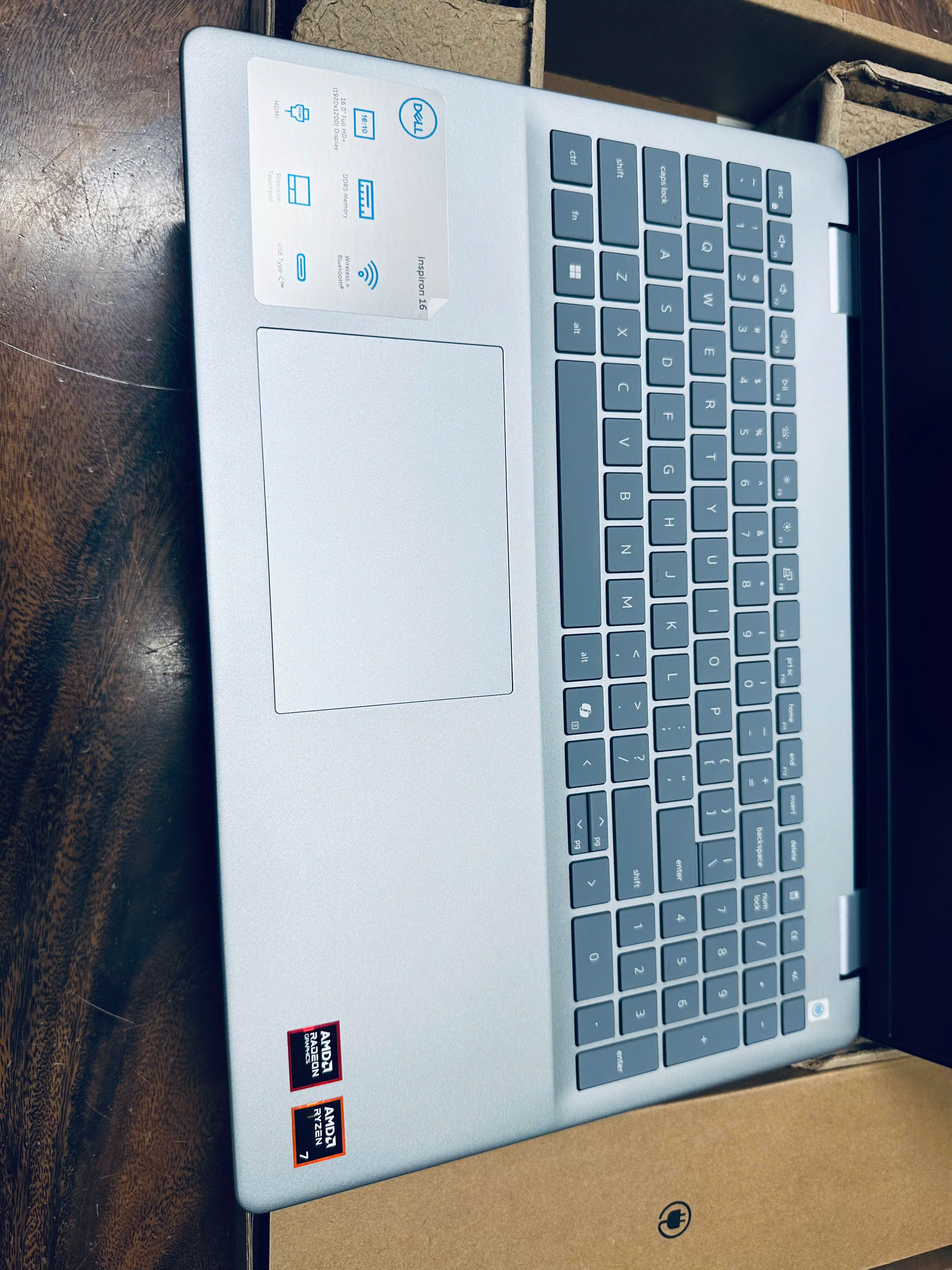 Dell Inspiron 5645 Ryzen 7 (4)