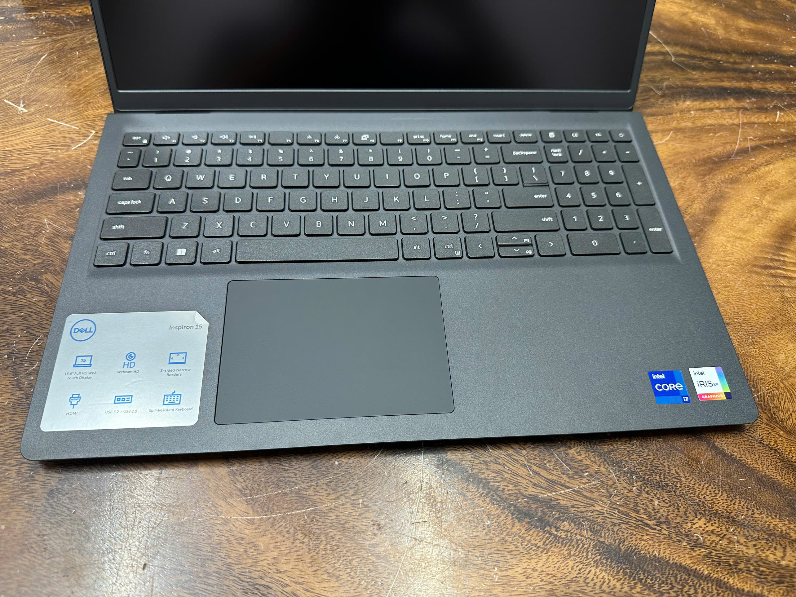 Dell Inspiron 3530 (8)